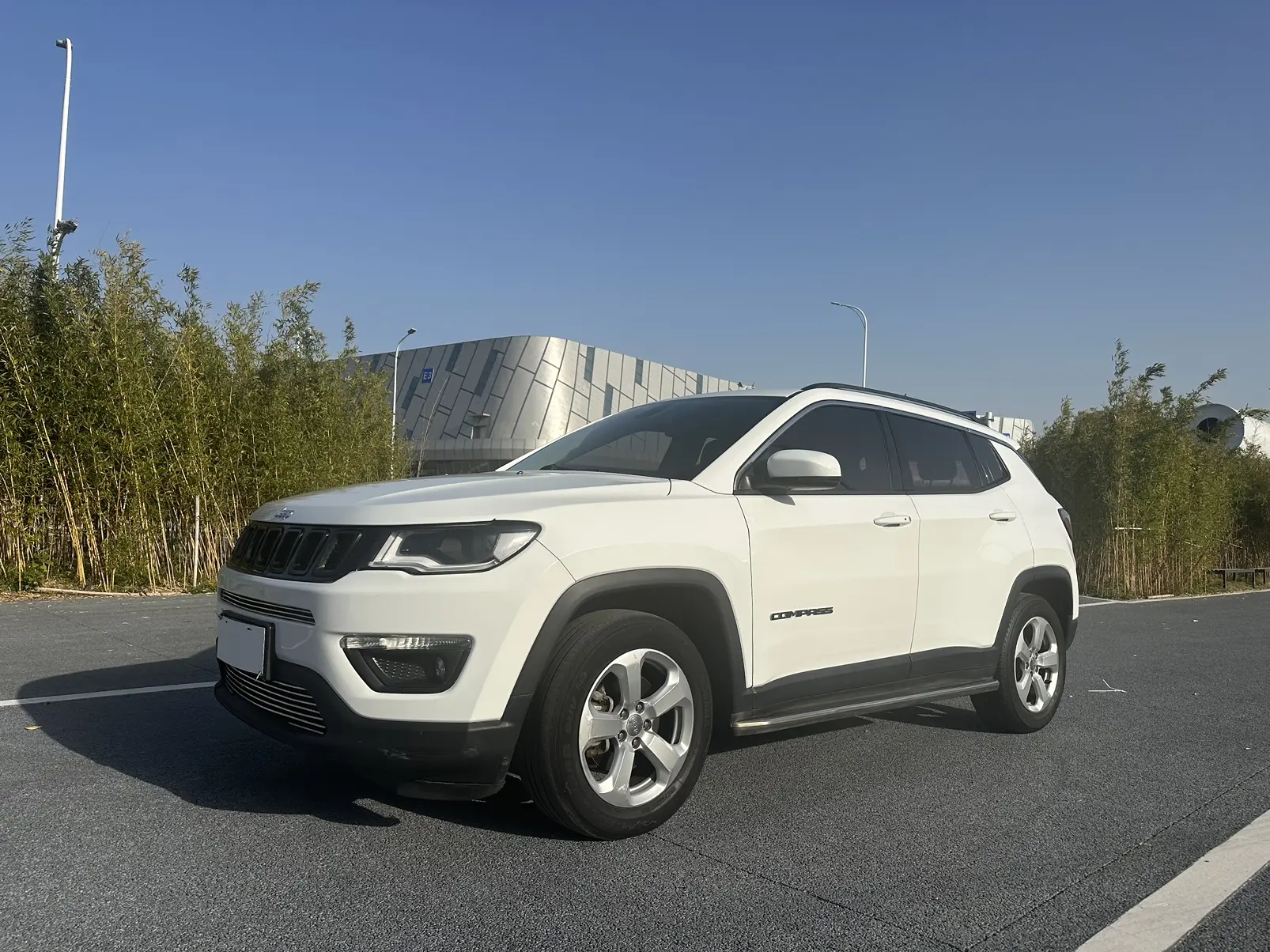 Jeep Guide to  из Китая