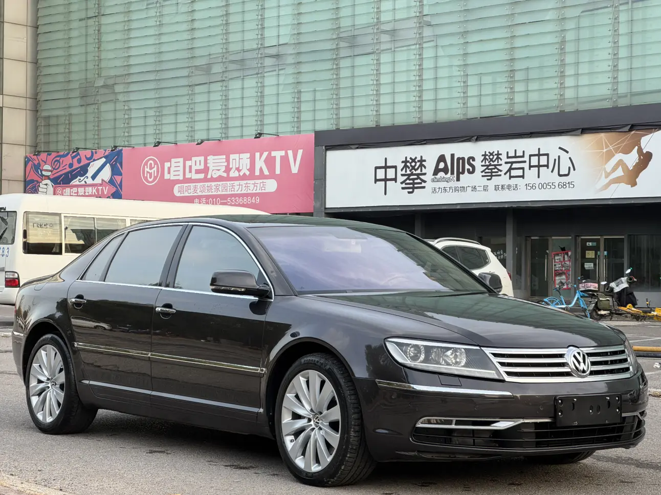 Volkswagen Phaeton  из Китая