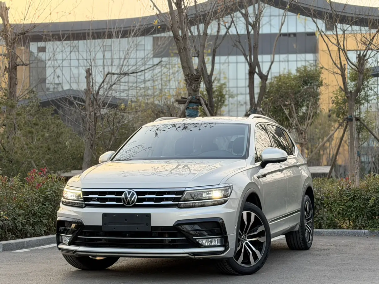 Volkswagen Tiguan L  из Китая