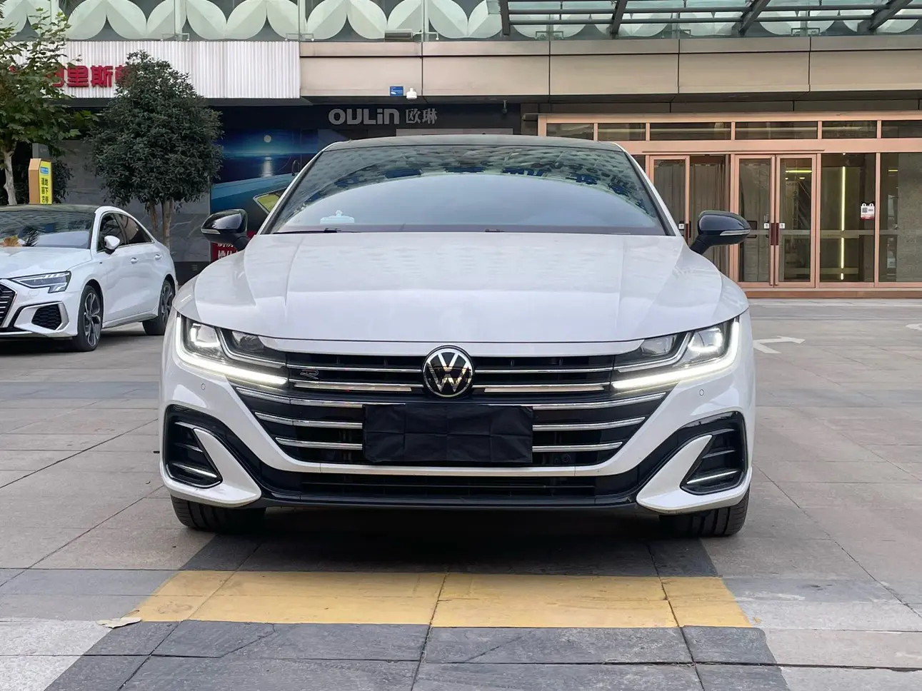 Volkswagen Arteon (CC)  из Китая