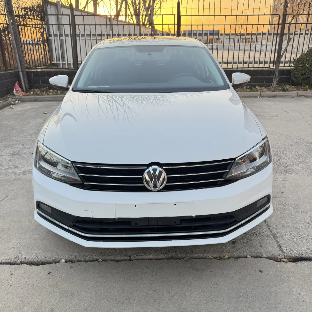Volkswagen Sagitar  из Китая