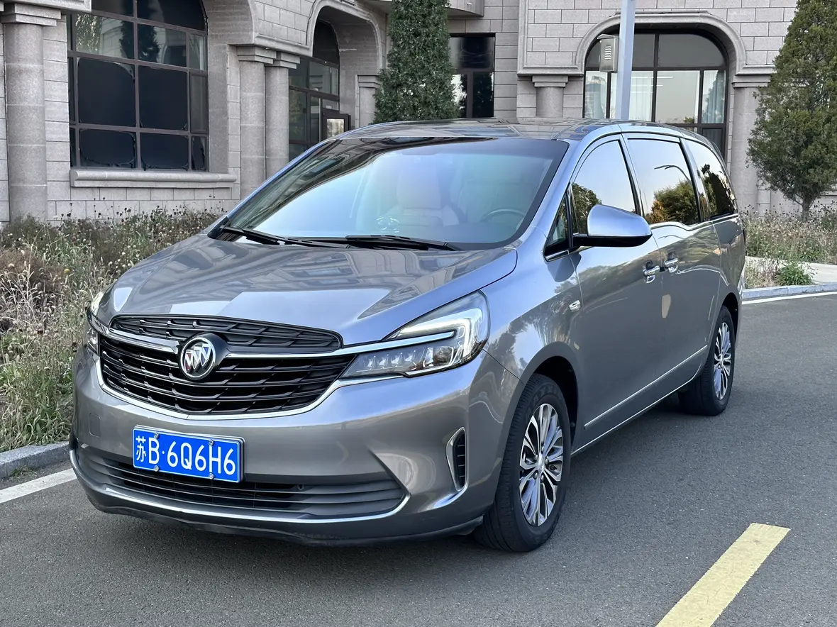 Buick GL8  из Китая