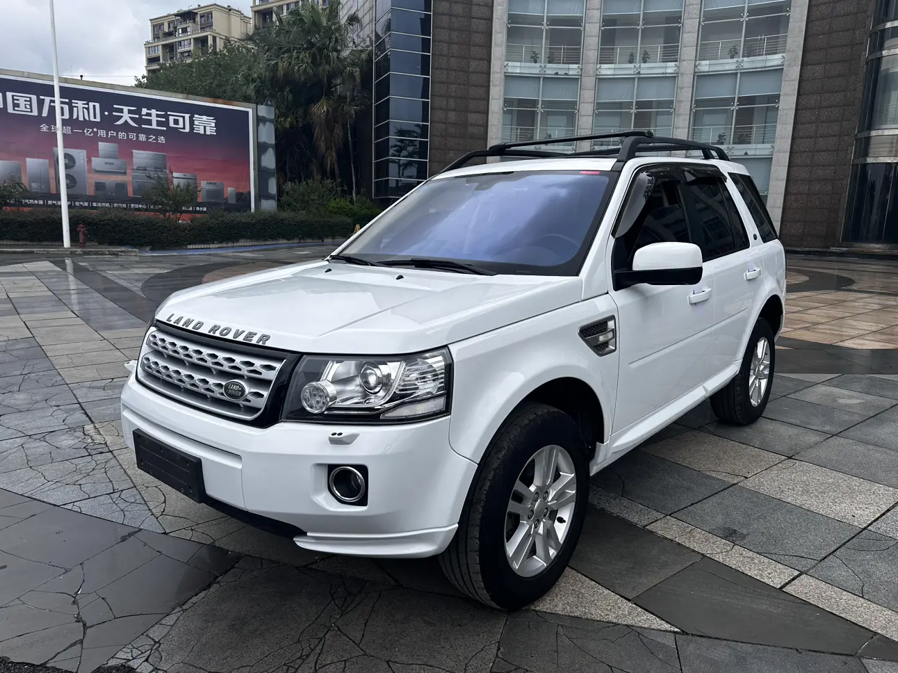 Land Rover Freelander 2  из Китая