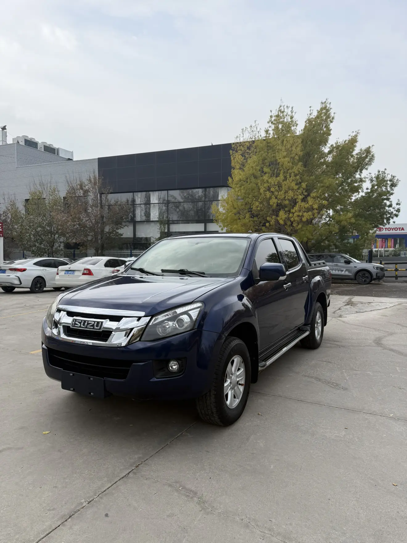Isuzu Suzutaku  из Китая