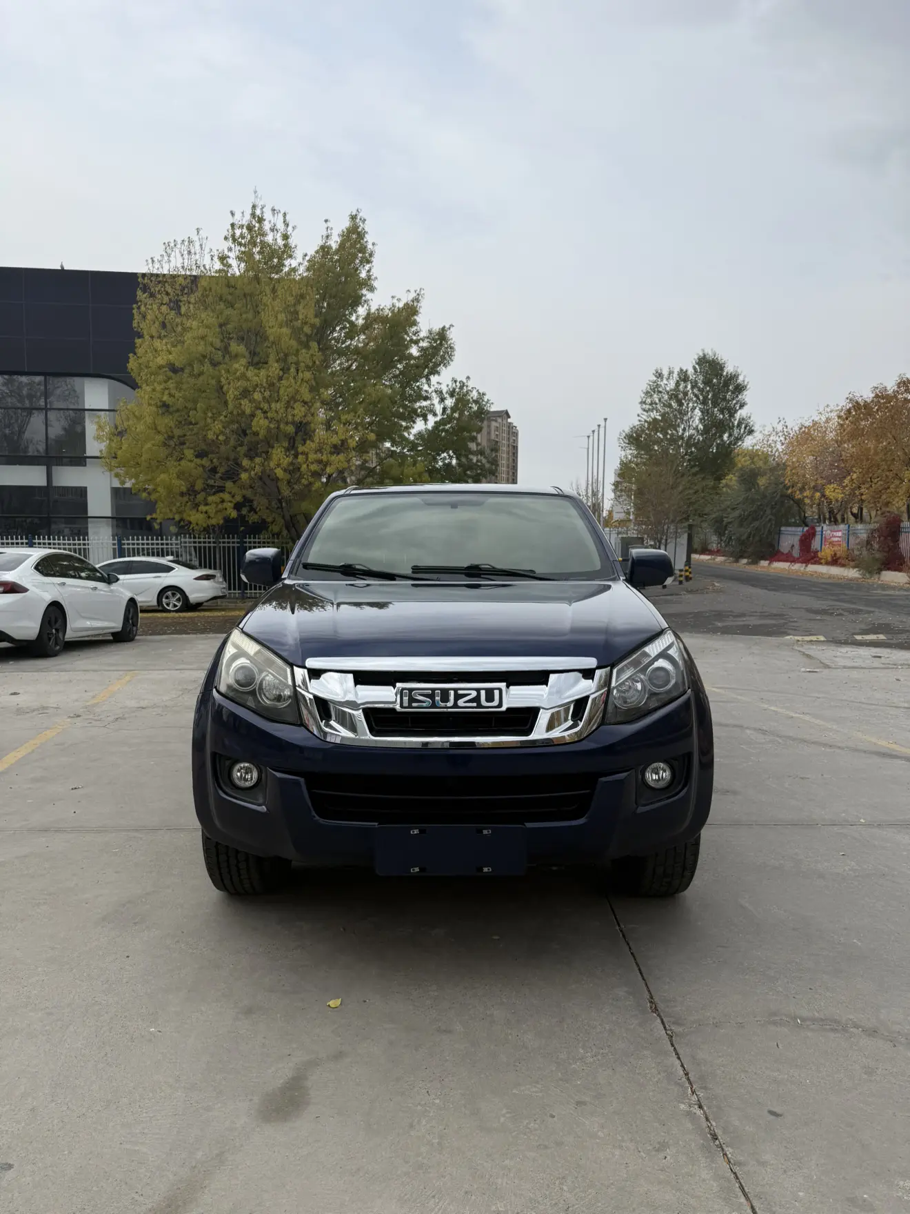 Isuzu Suzutaku  из Китая