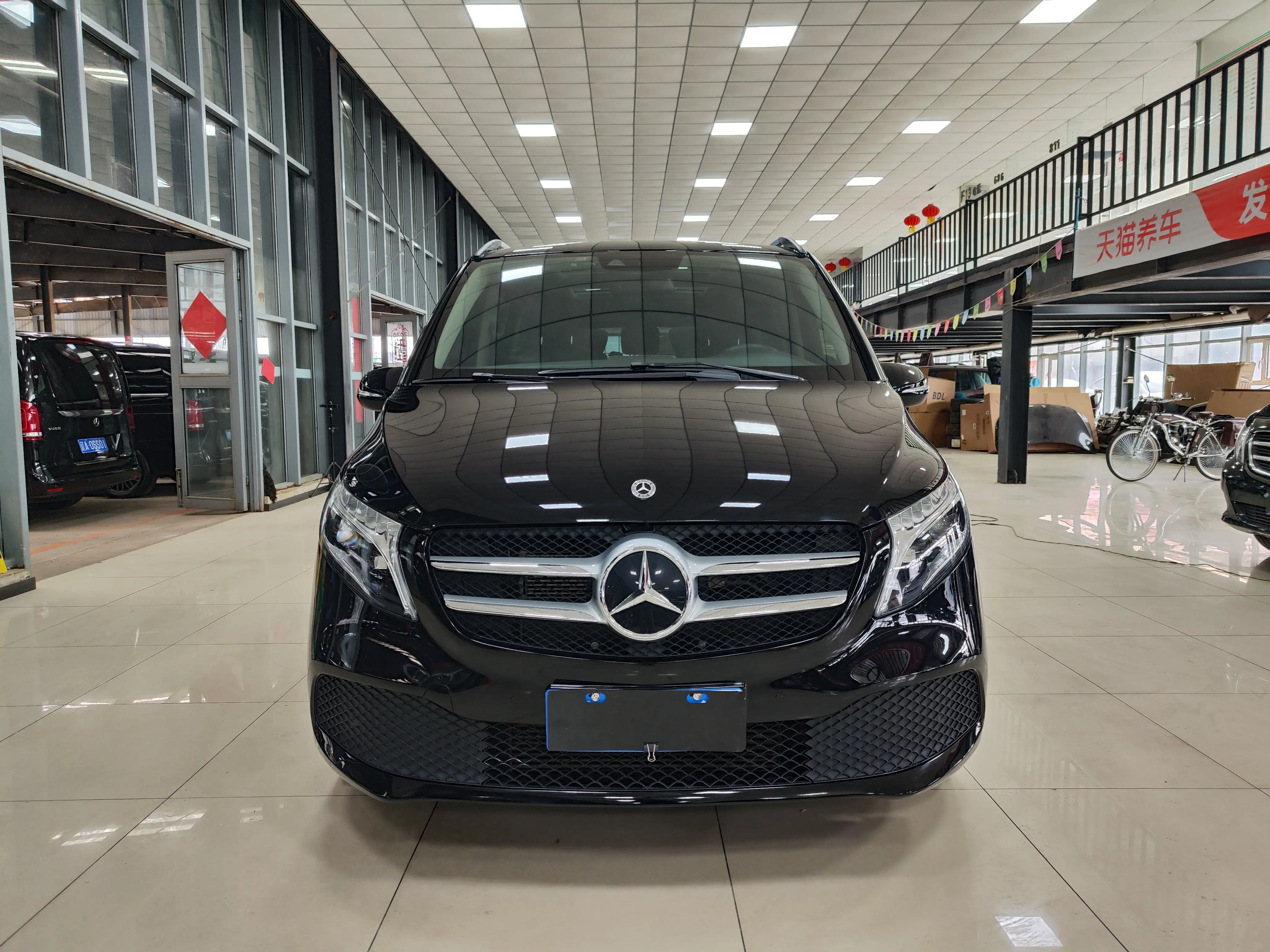 Mercedes-Benz Mercedes Benz V Class  из Китая