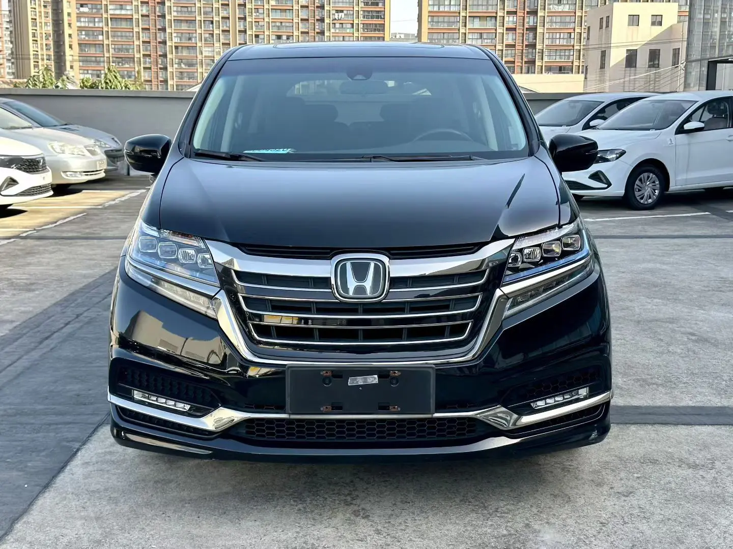 Honda Elysion (Alison)  из Китая