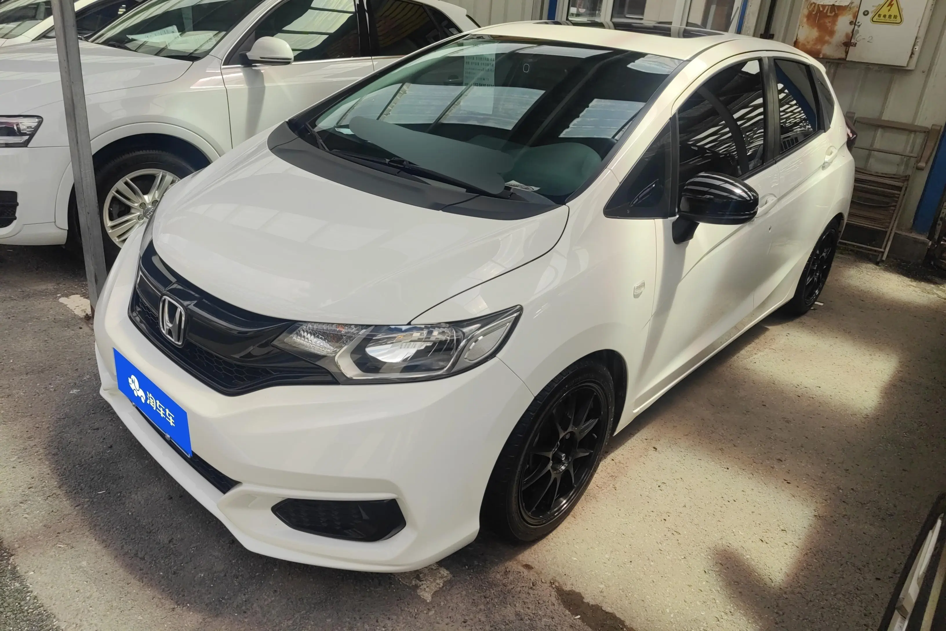 Honda Fit  из Китая