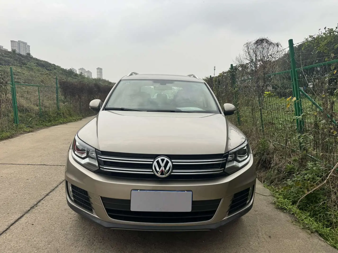 Volkswagen Tiguan  из Китая