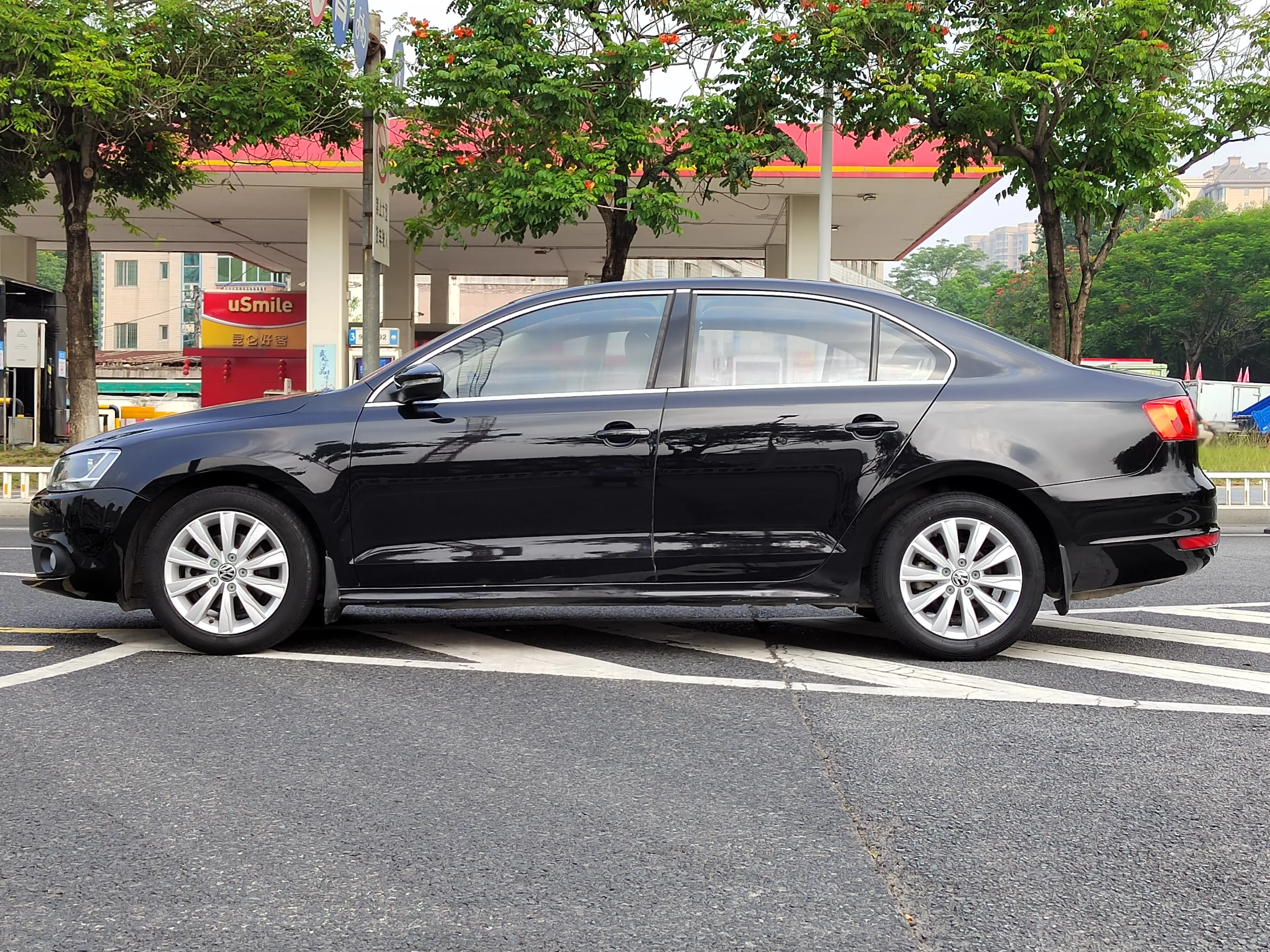 Volkswagen Sagitar  из Китая