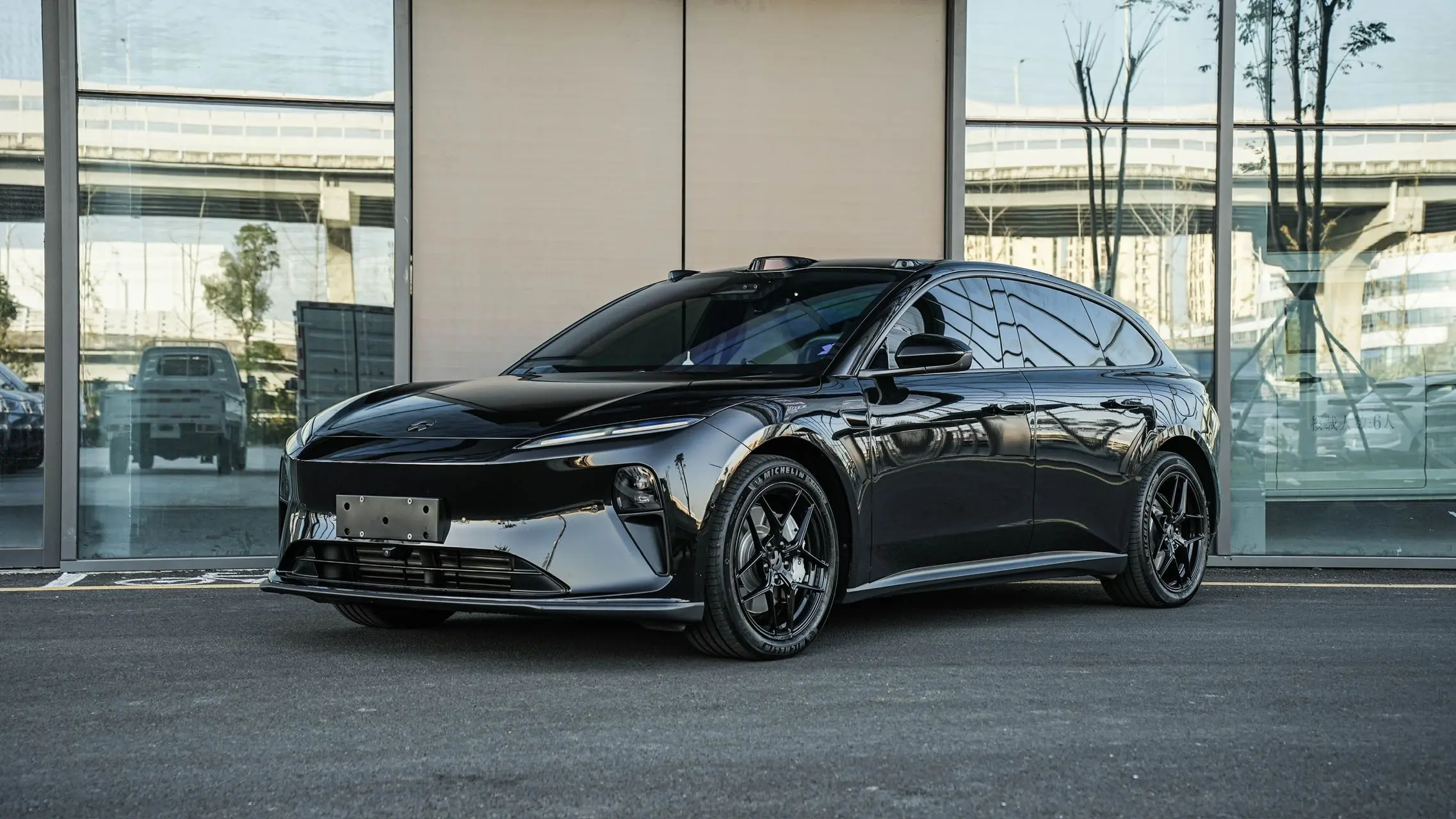 NIO ET5T  из Китая