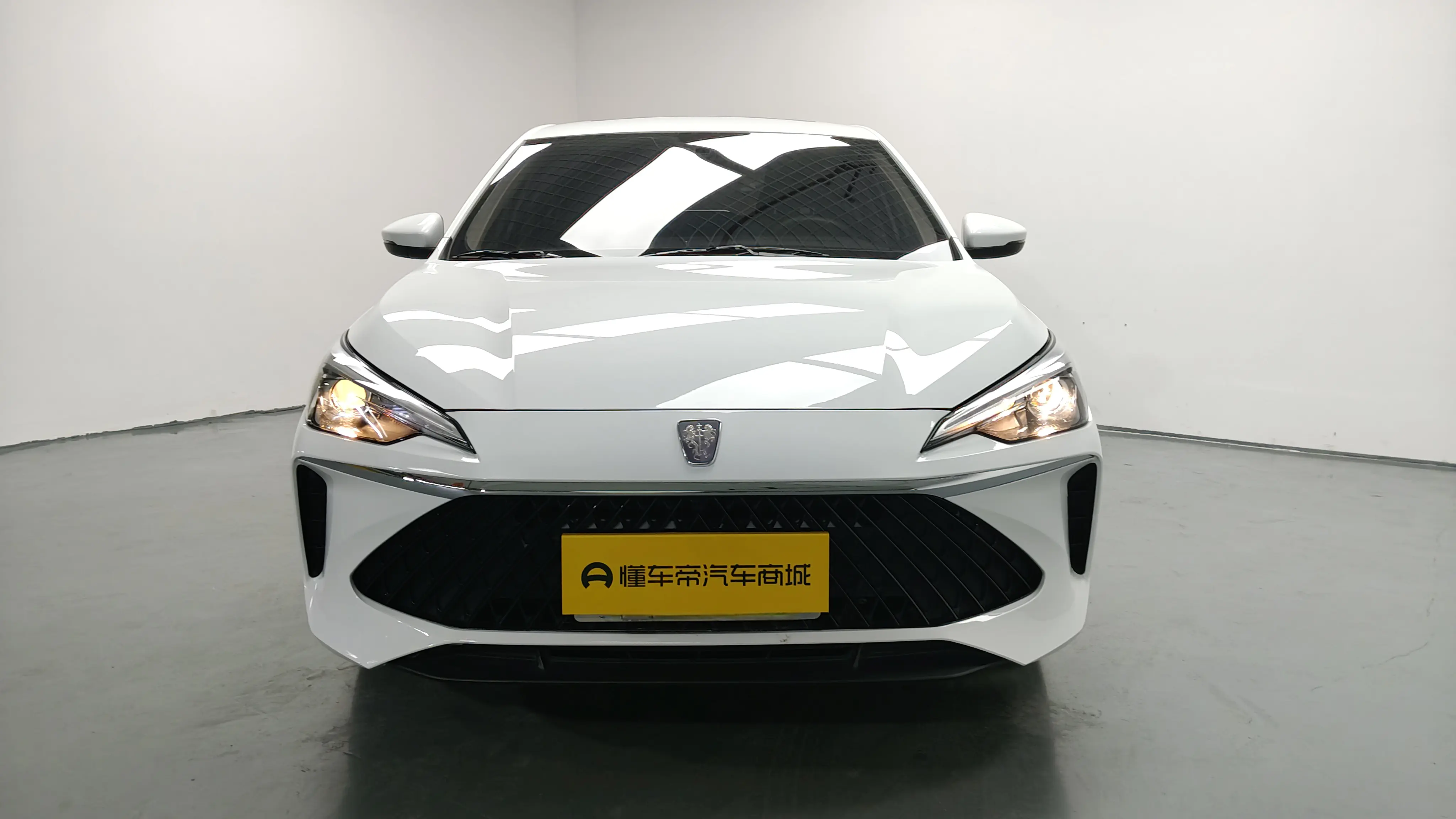 Roewe i5  из Китая