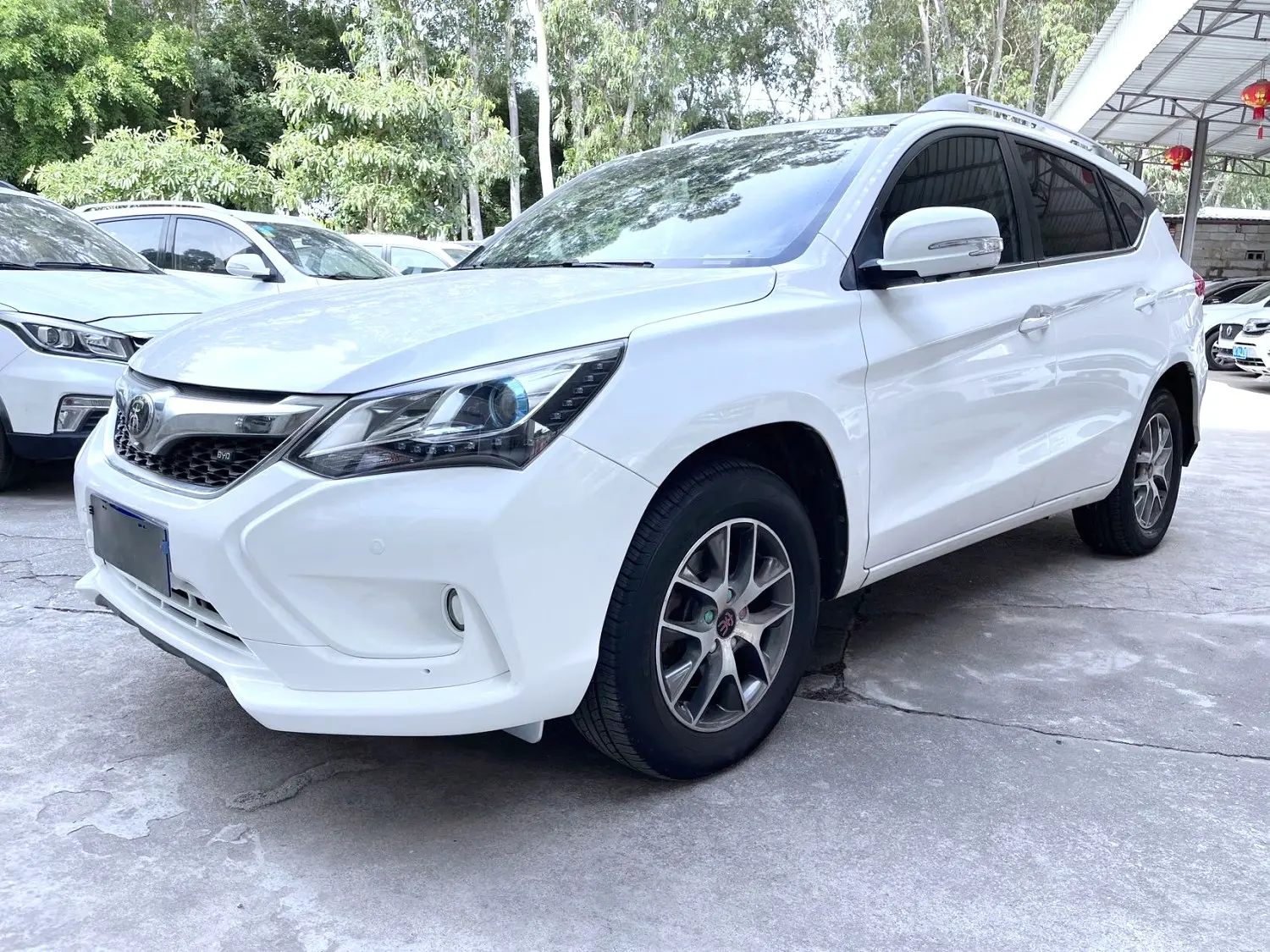 BYD Song  из Китая