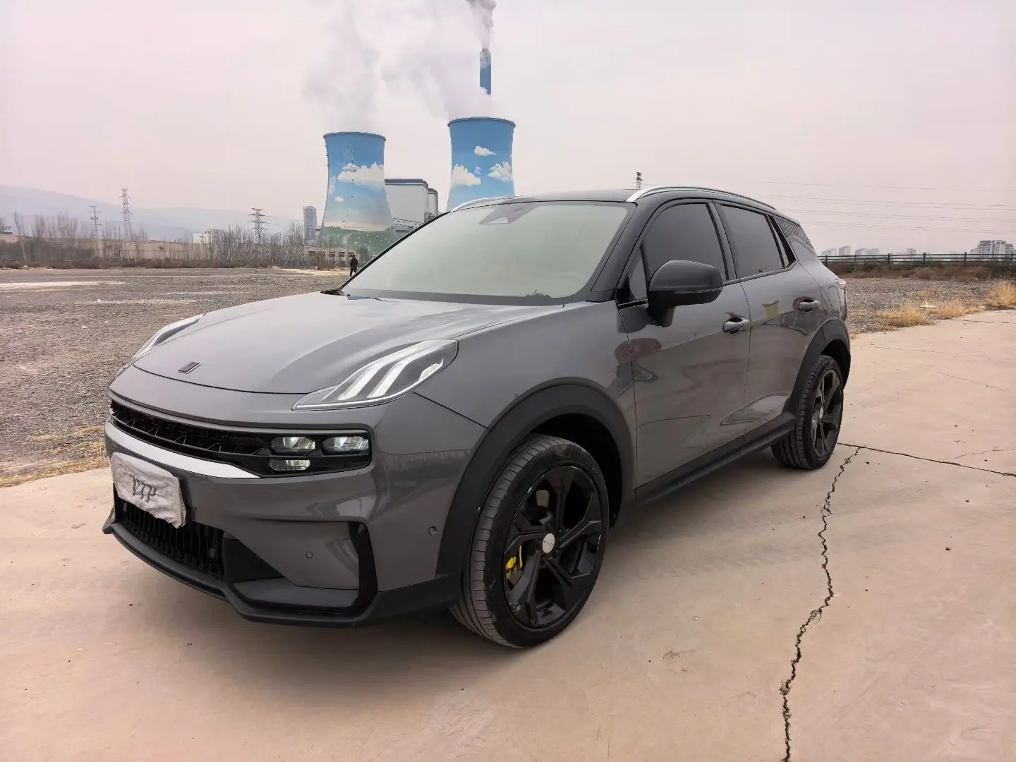 Lynk & Co 06