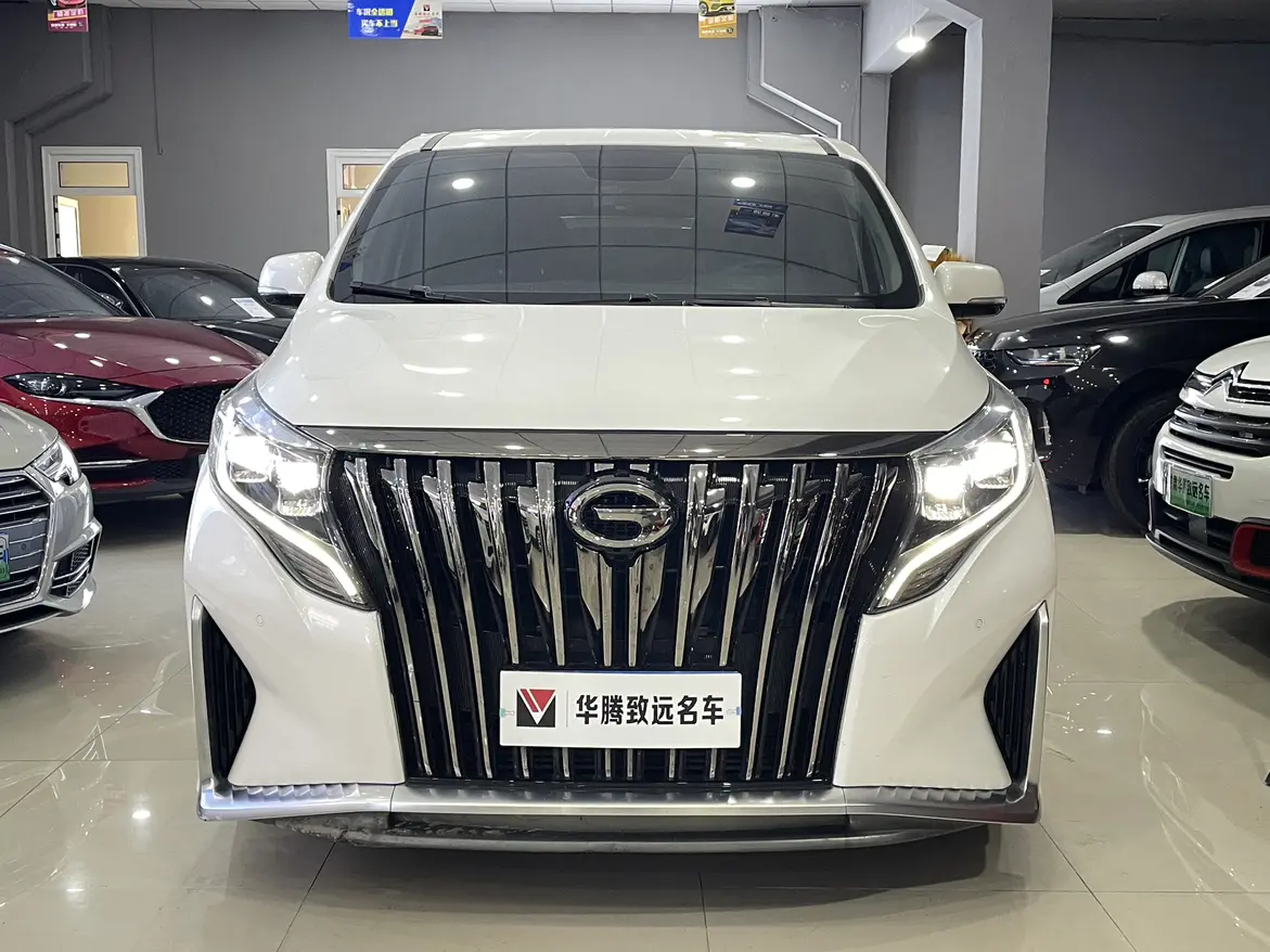 GAC Trumpchi M8  из Китая