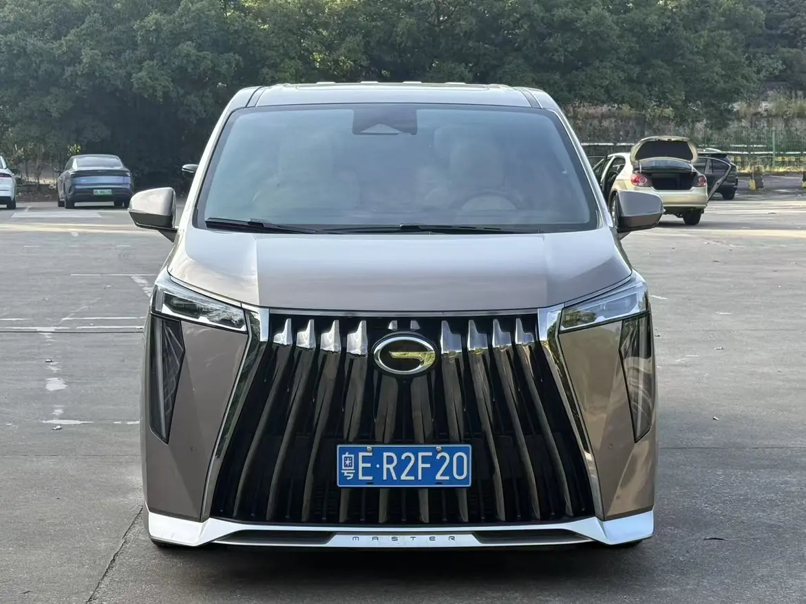 GAC Trumpchi M8  из Китая