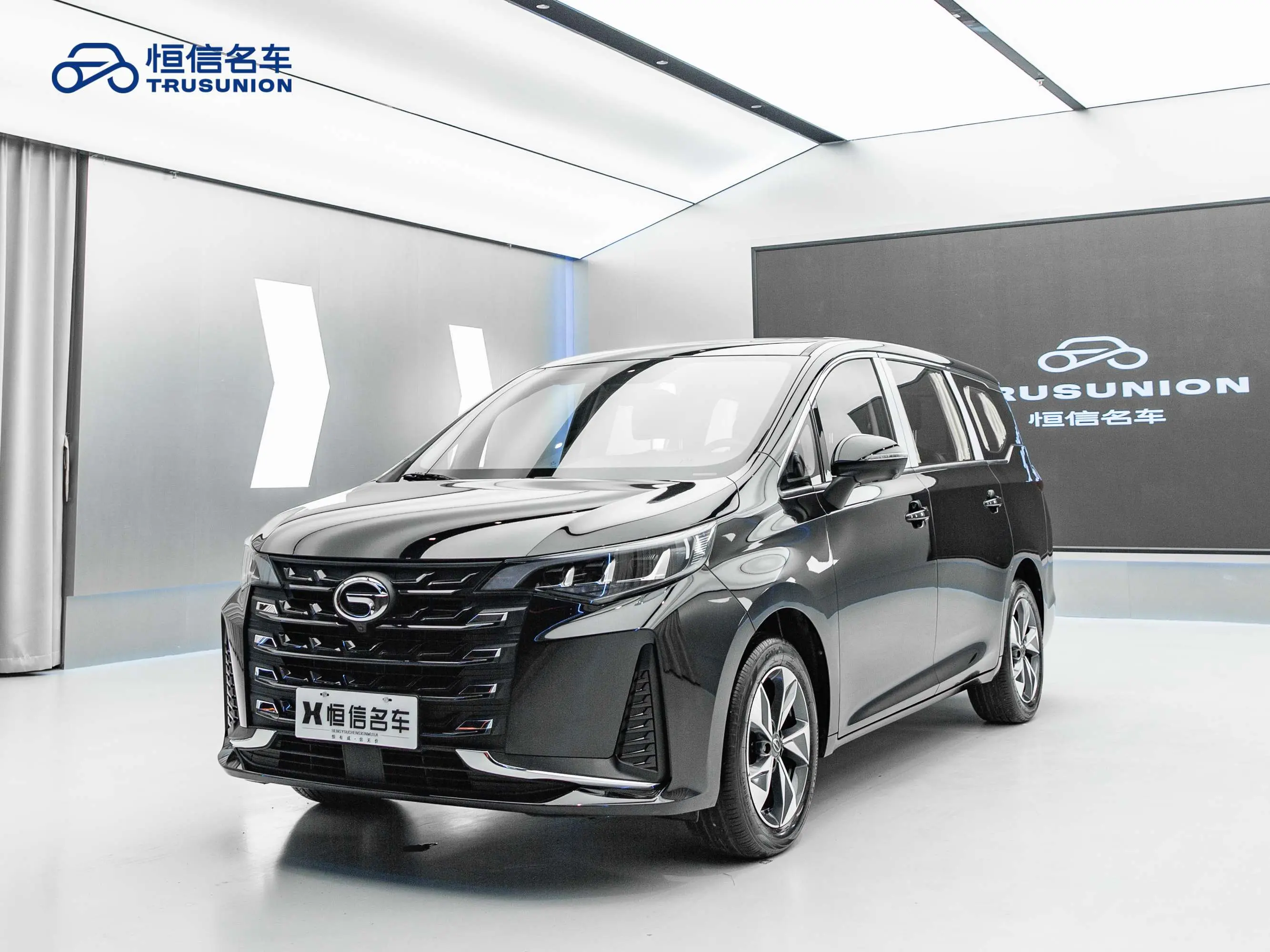 GAC Trumpchi M6  из Китая