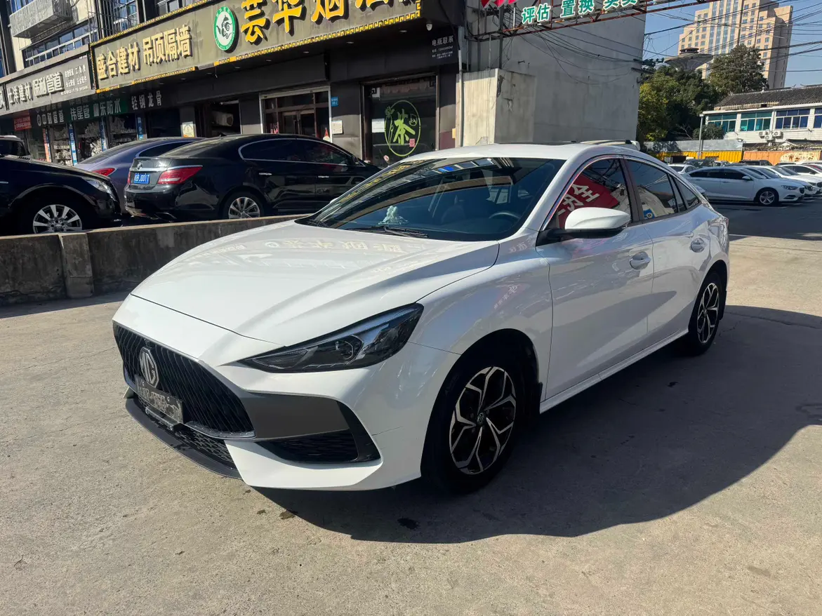 MG 5  из Китая