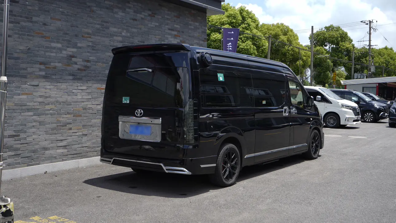Toyota HiAce