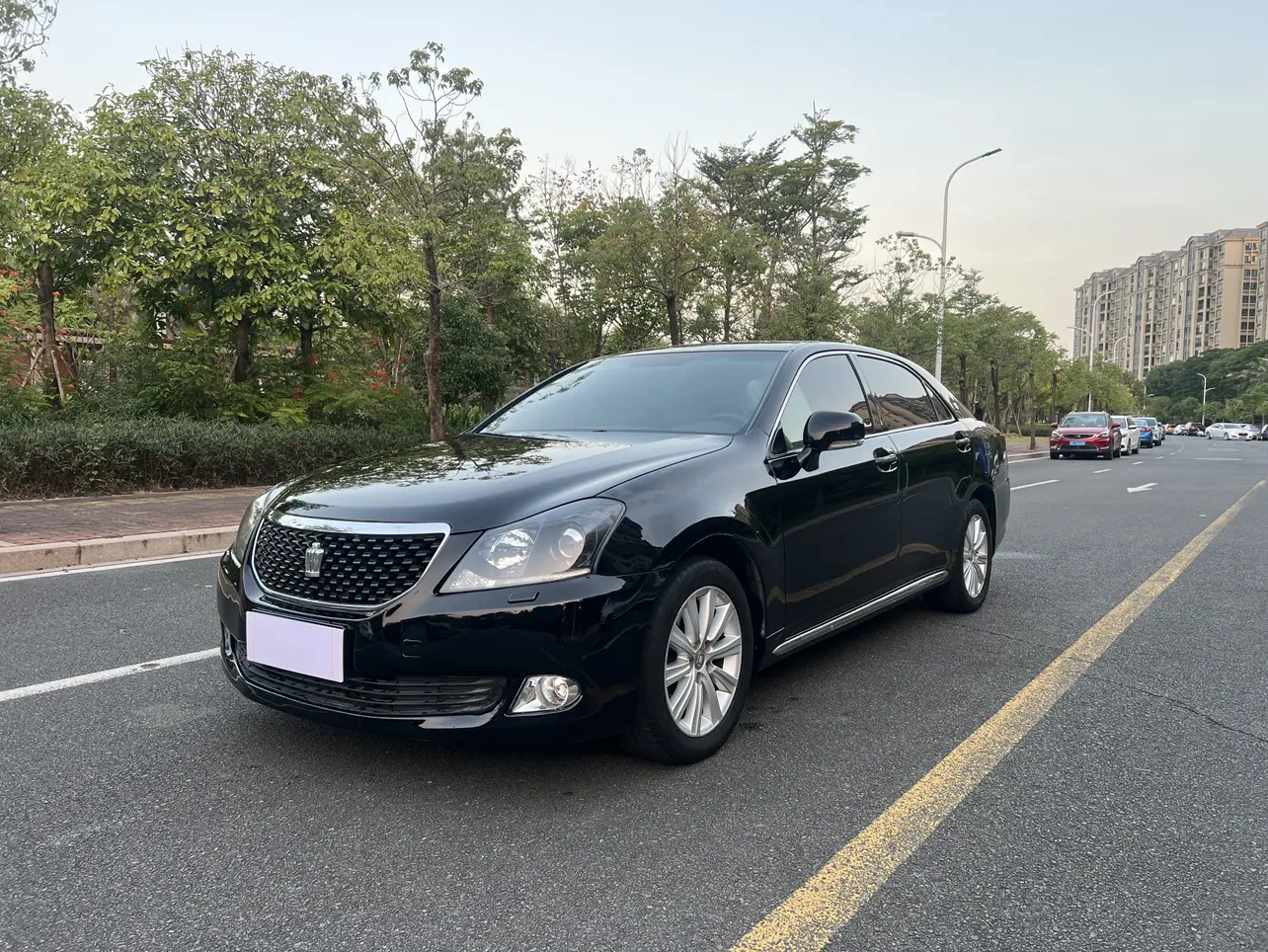 Toyota Crown  из Китая