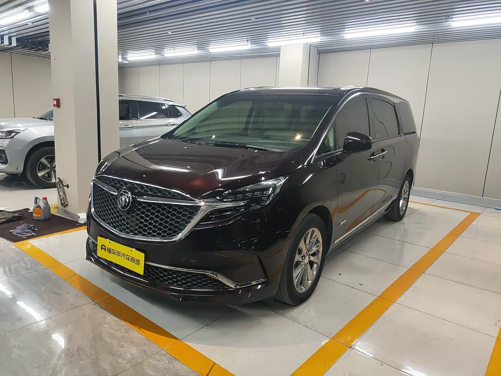 Buick GL8  из Китая