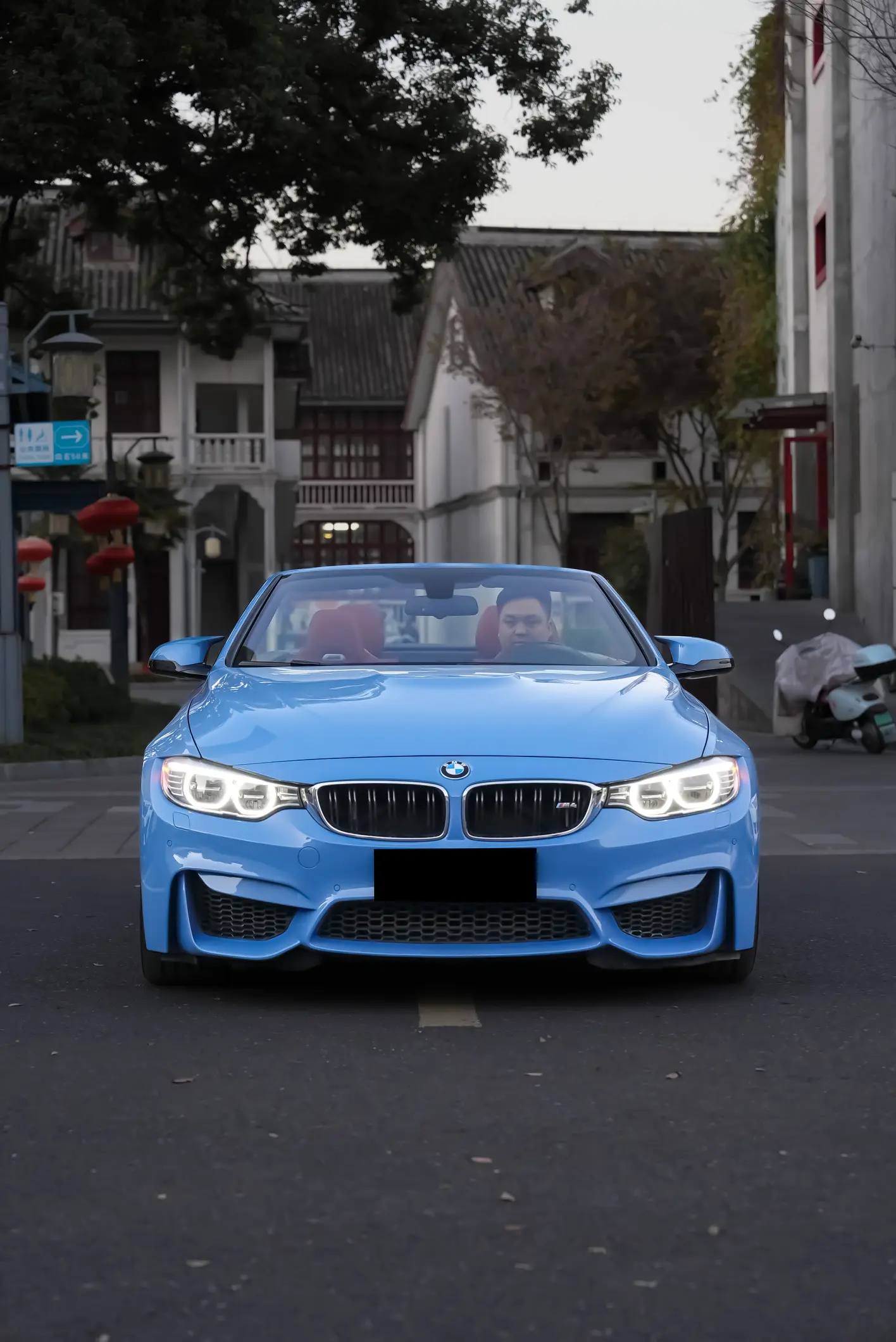 BMW M4  из Китая