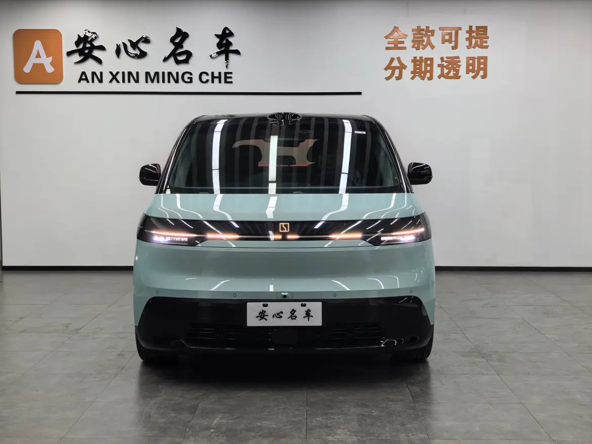 ZEEKR MIX  из Китая