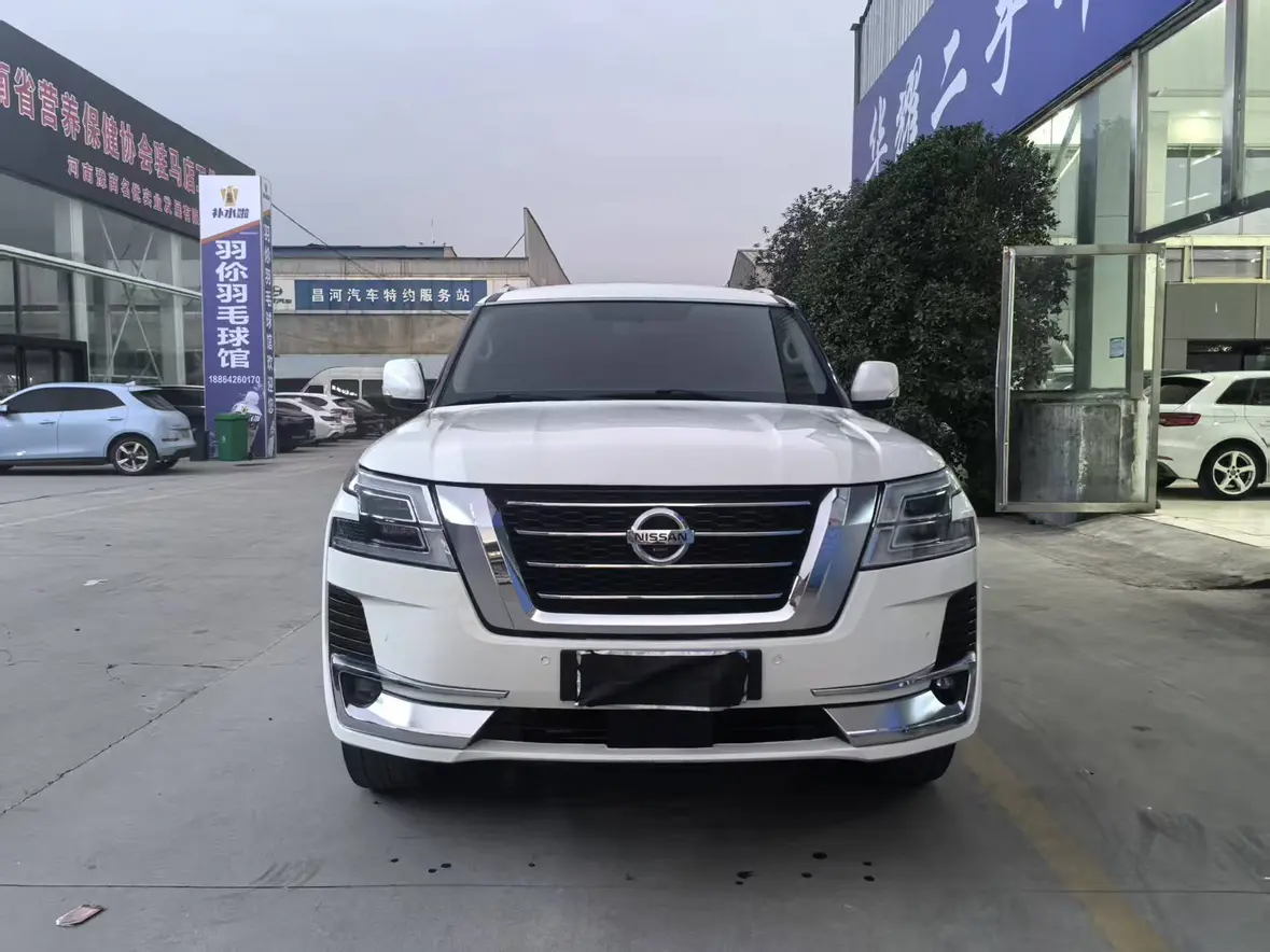 Nissan Patrol  из Китая