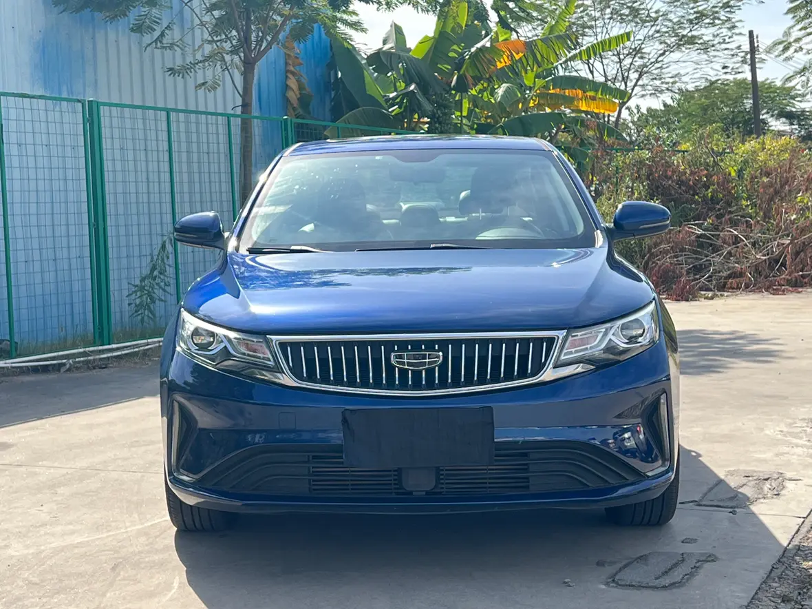 Geely Emgrand GL  из Китая