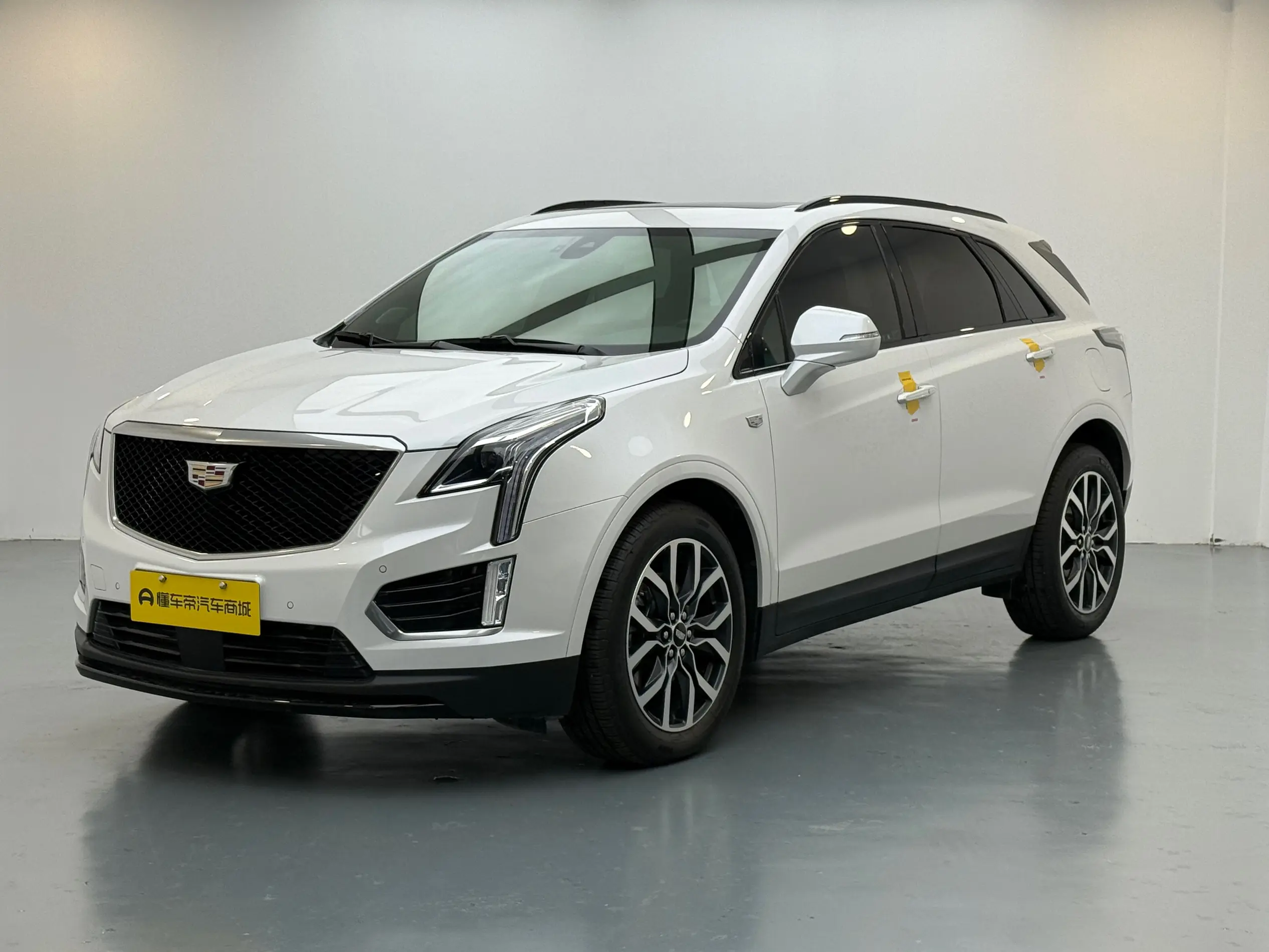 Cadillac XT5  из Китая