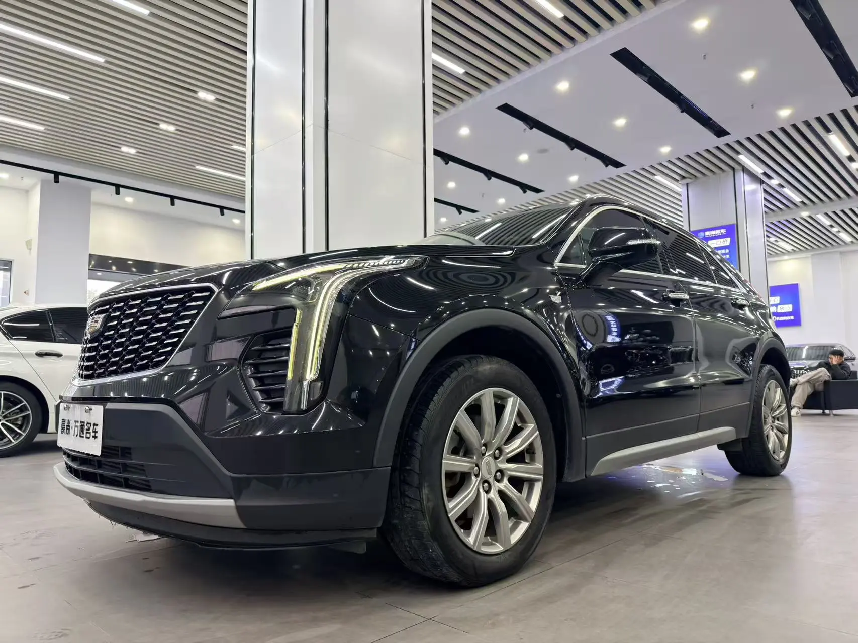 Cadillac XT4  из Китая