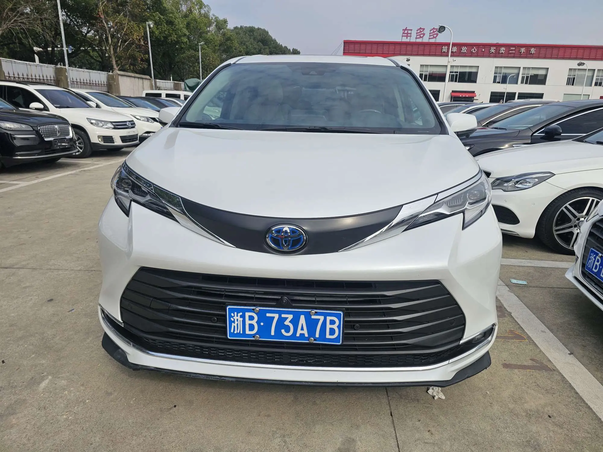 Toyota Sienna  из Китая