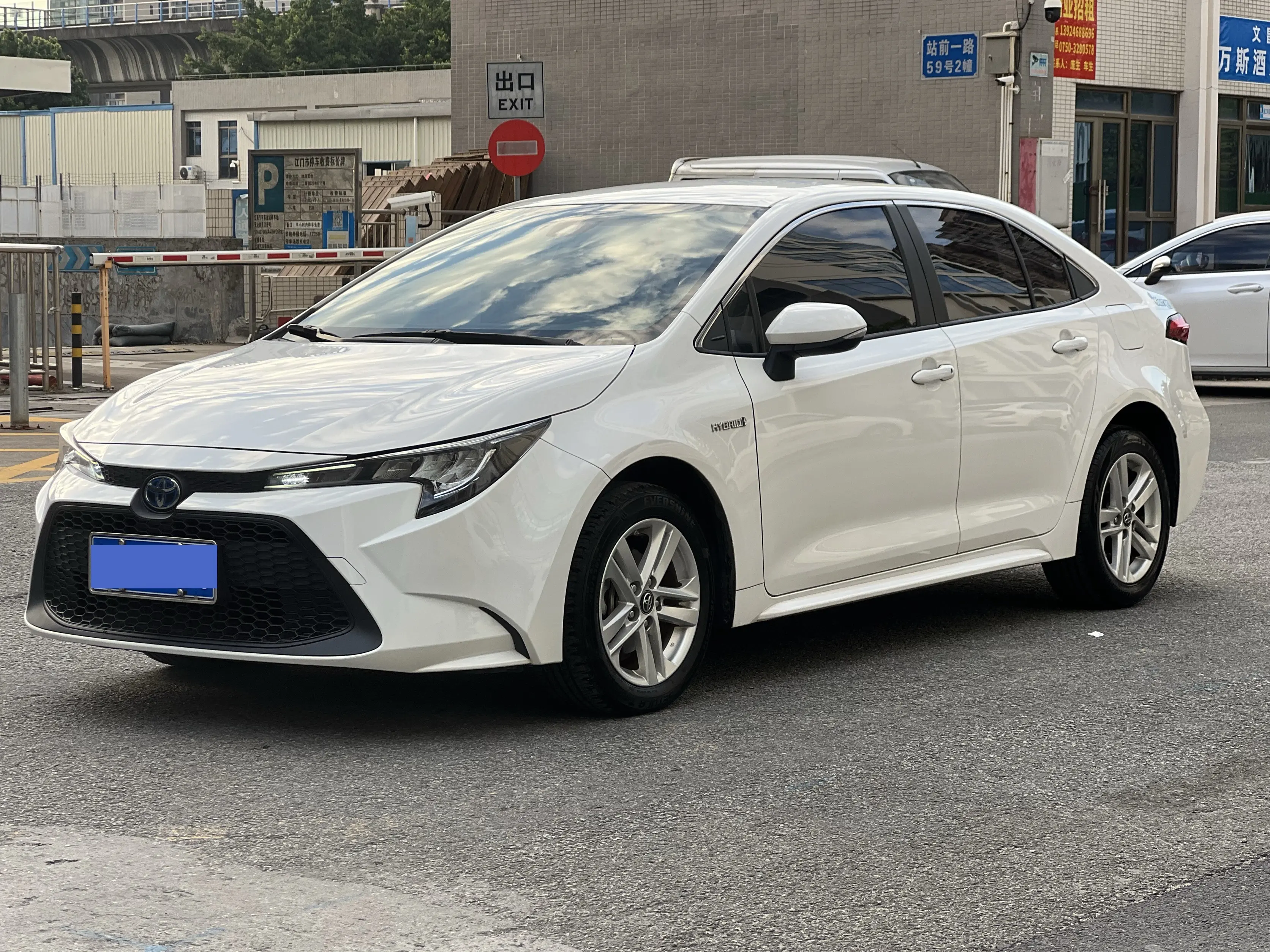 Toyota Levin (Lei Ling)  из Китая