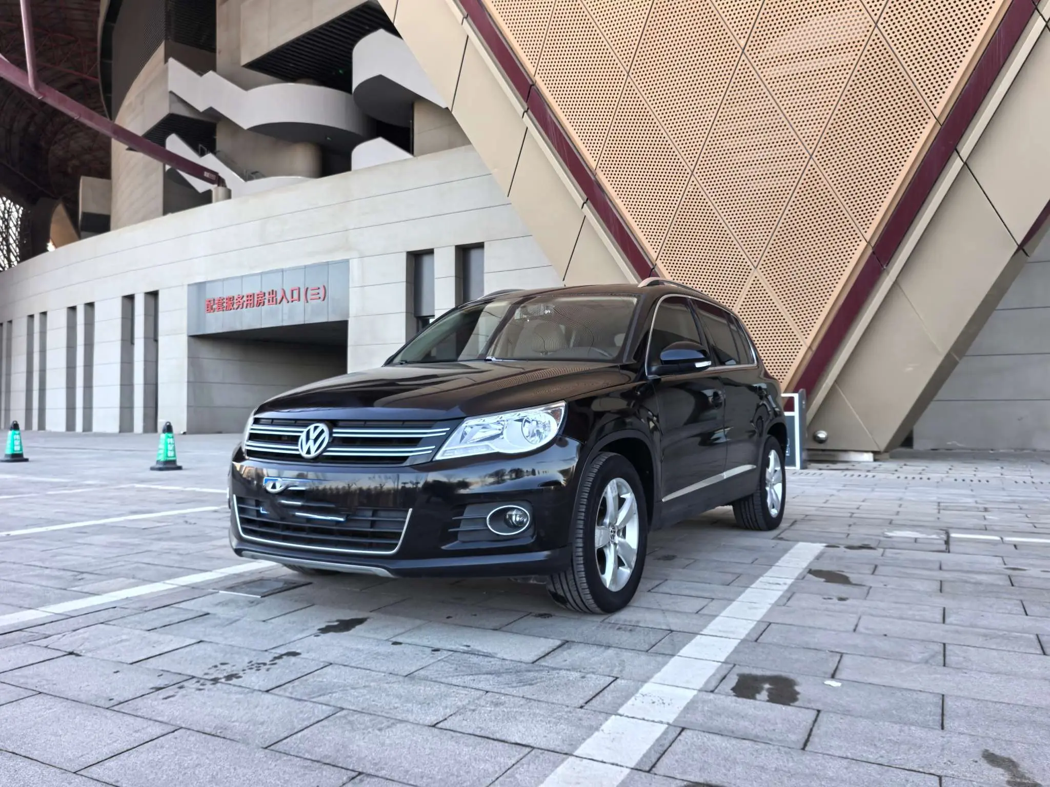 Volkswagen Tiguan  из Китая