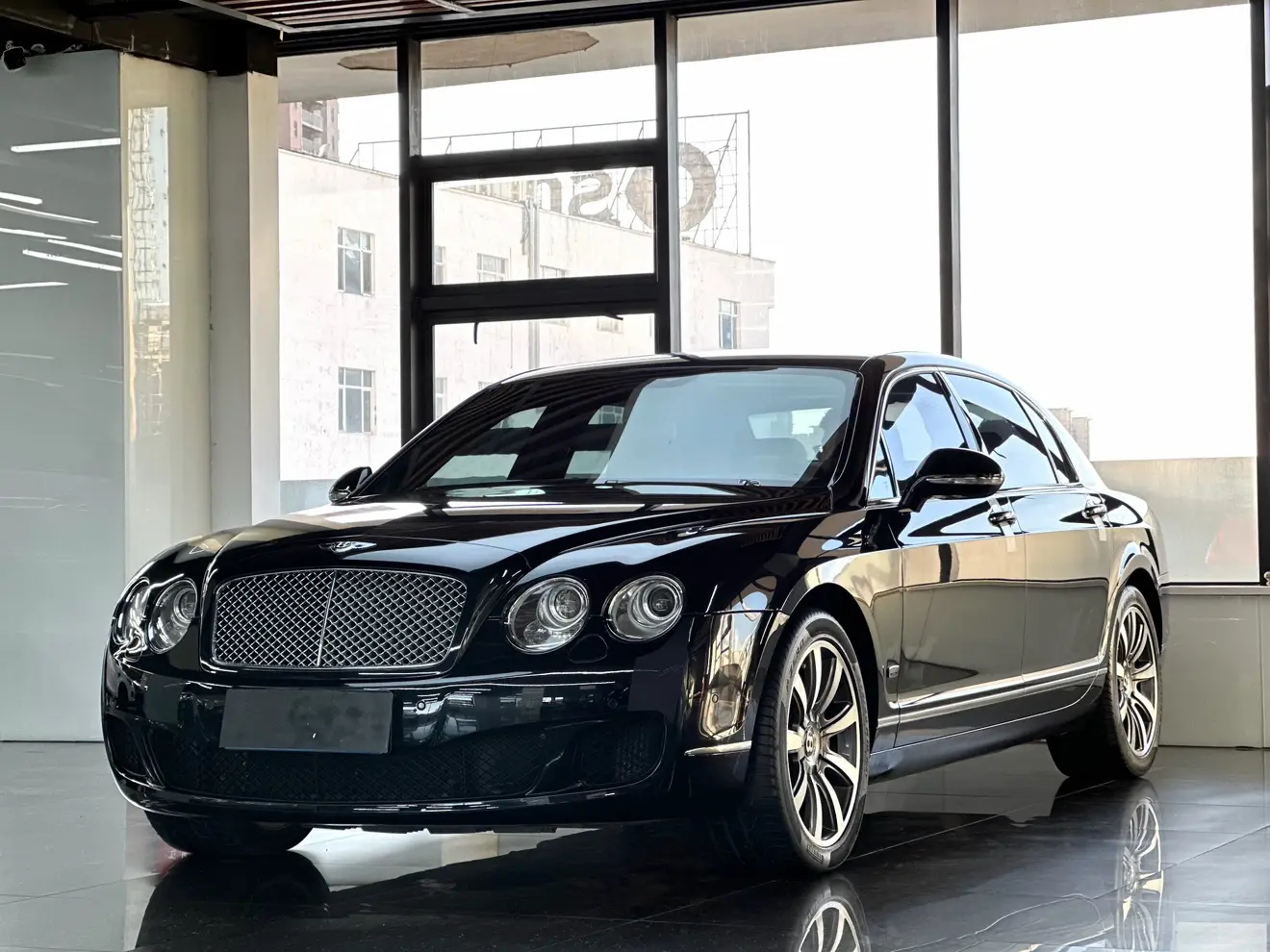 Bentley Galloping  из Китая