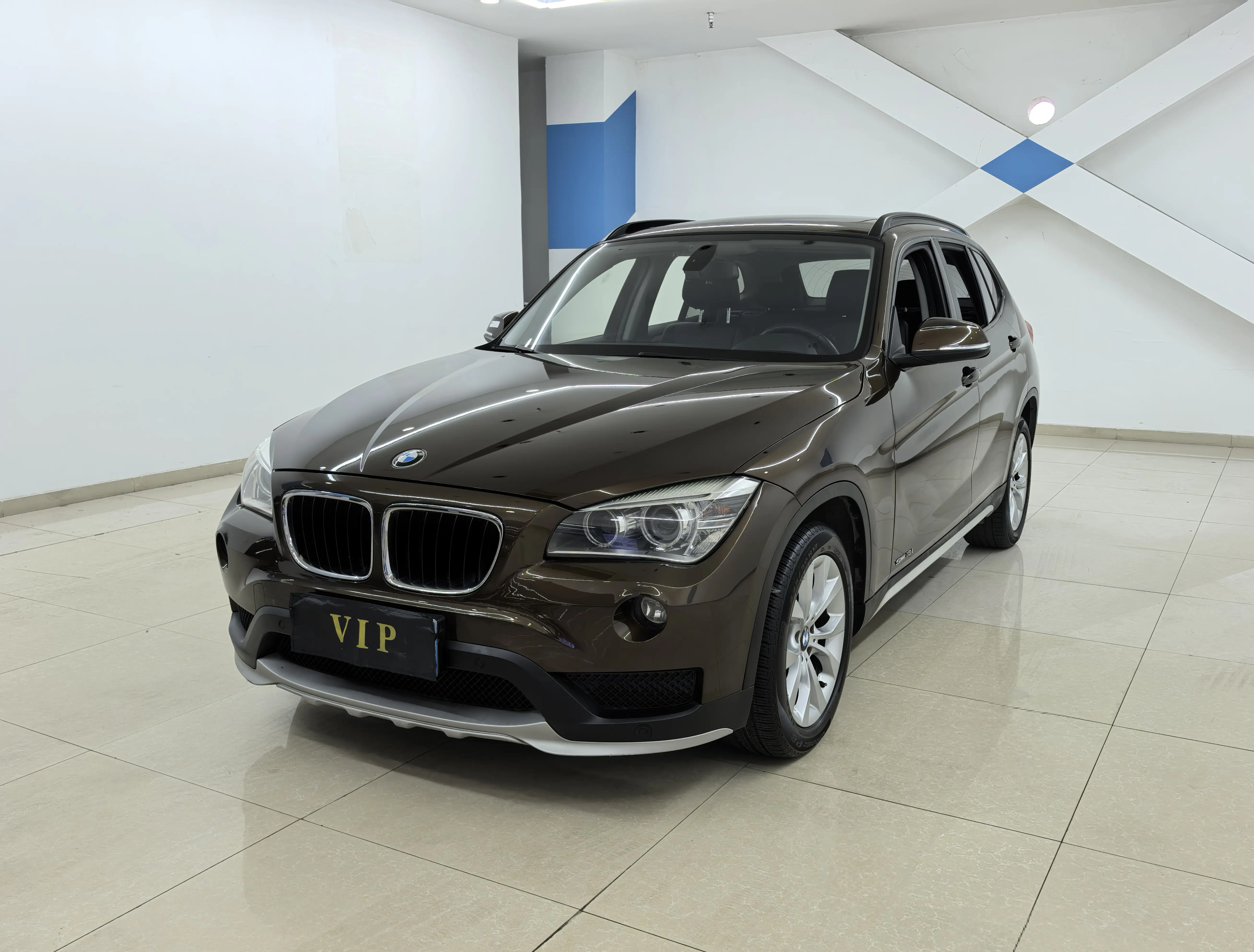 BMW X1  из Китая