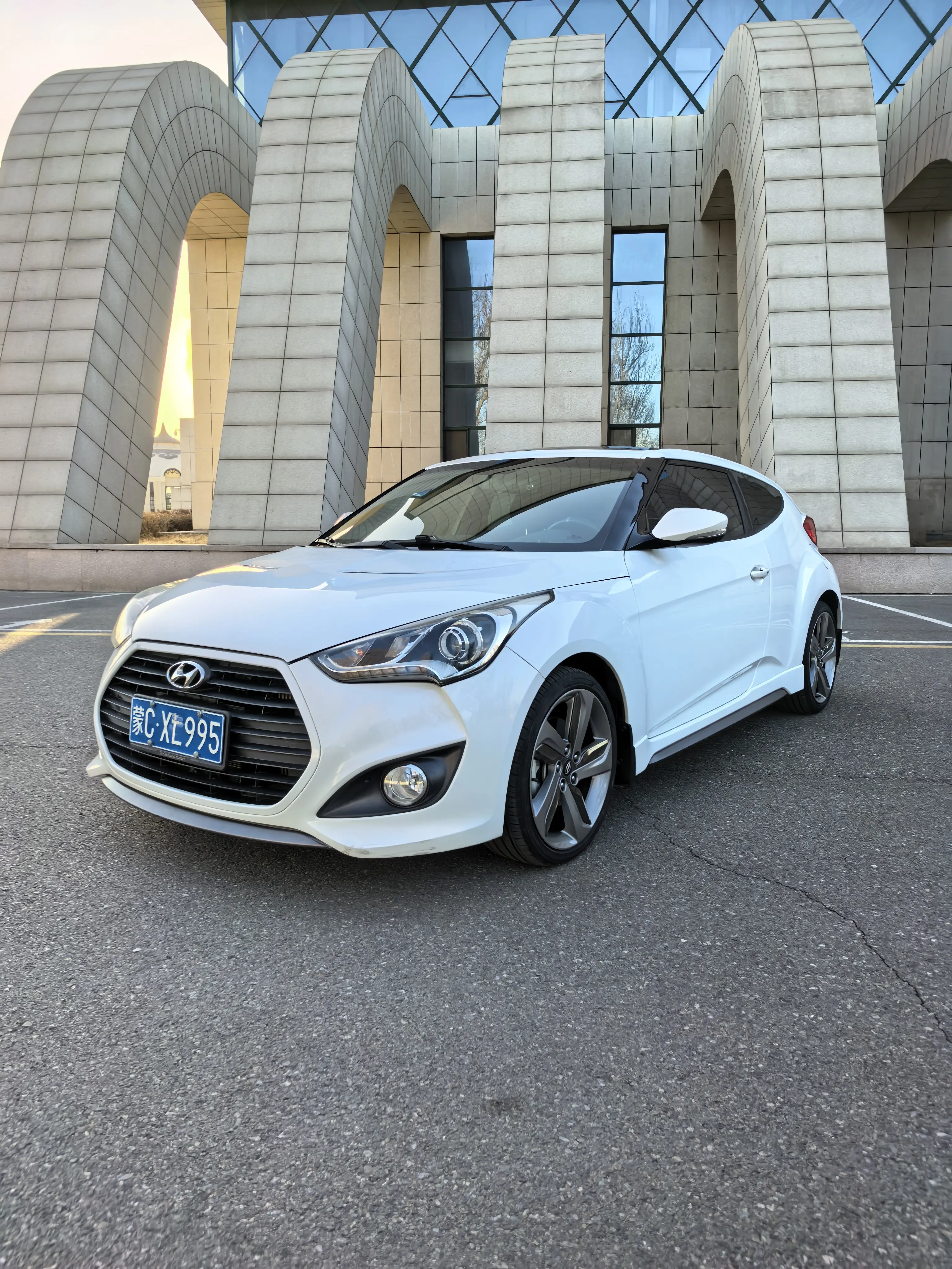 Hyundai Veloster  из Китая