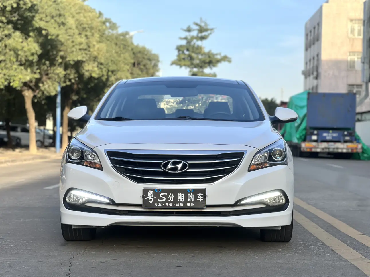 Hyundai Famous pictures  из Китая