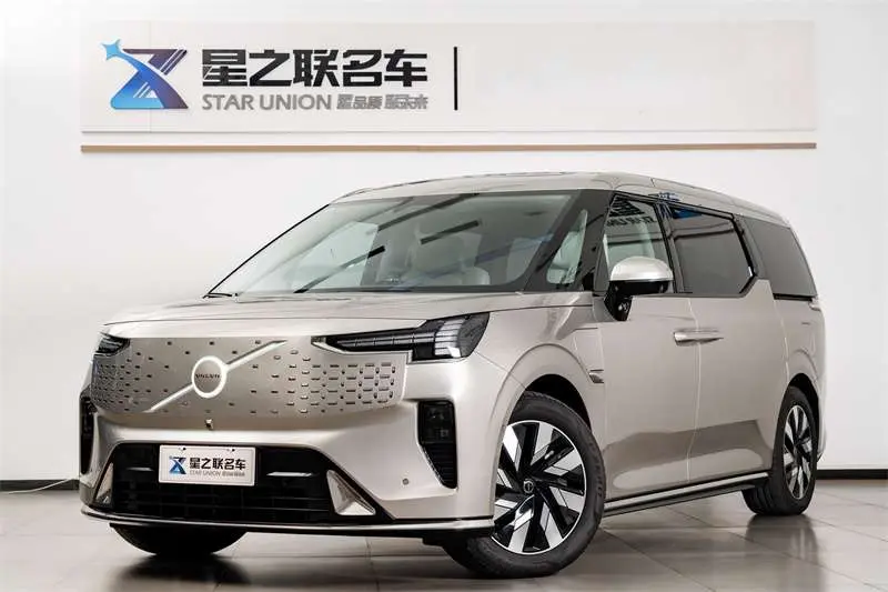 Volvo EM90  из Китая