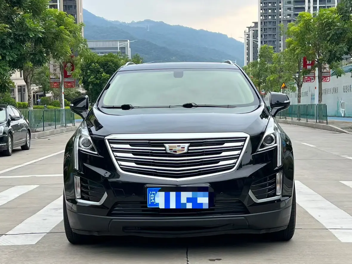Cadillac XT5  из Китая