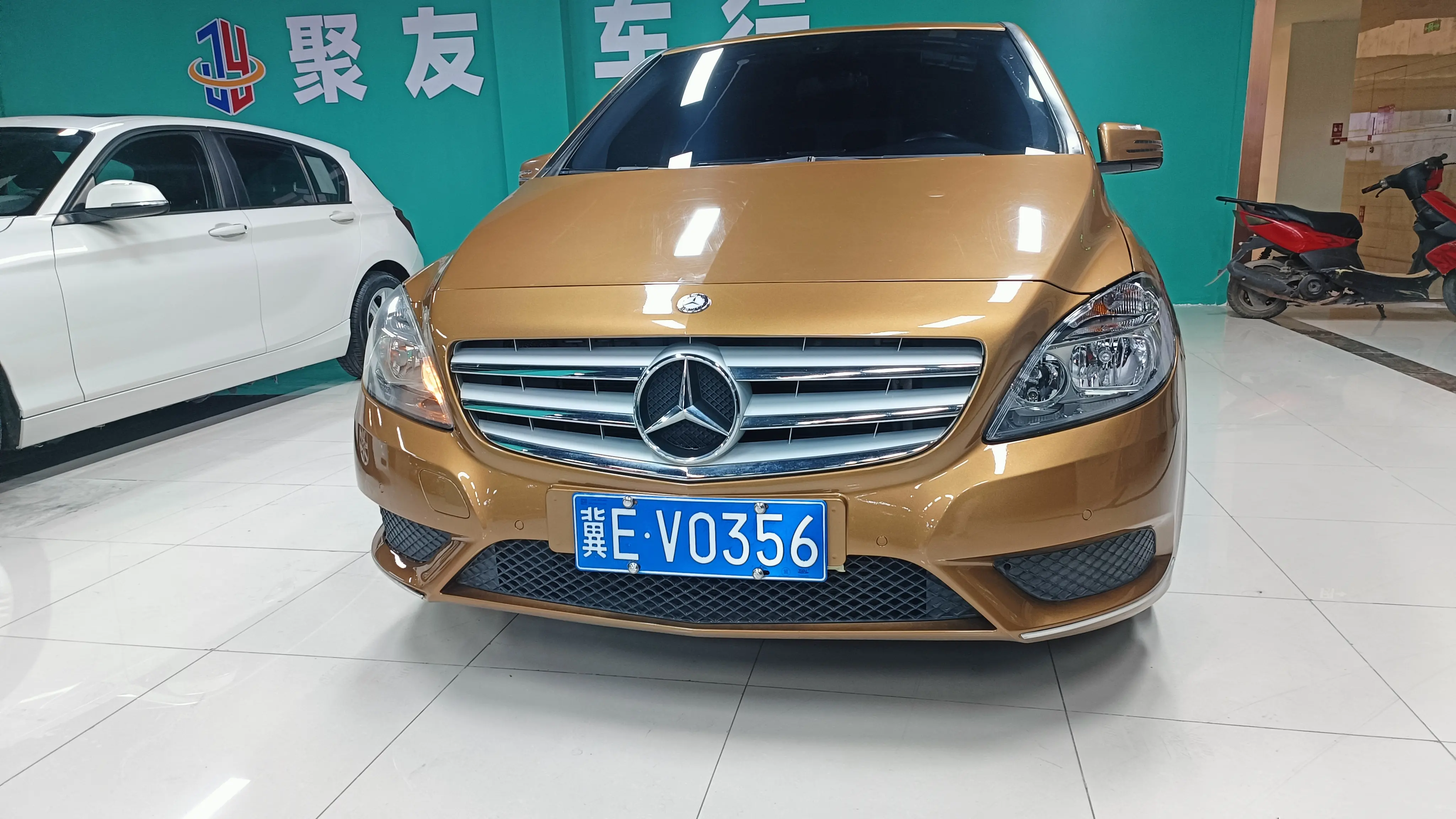 Mercedes-Benz Mercedes Benz B Class  из Китая