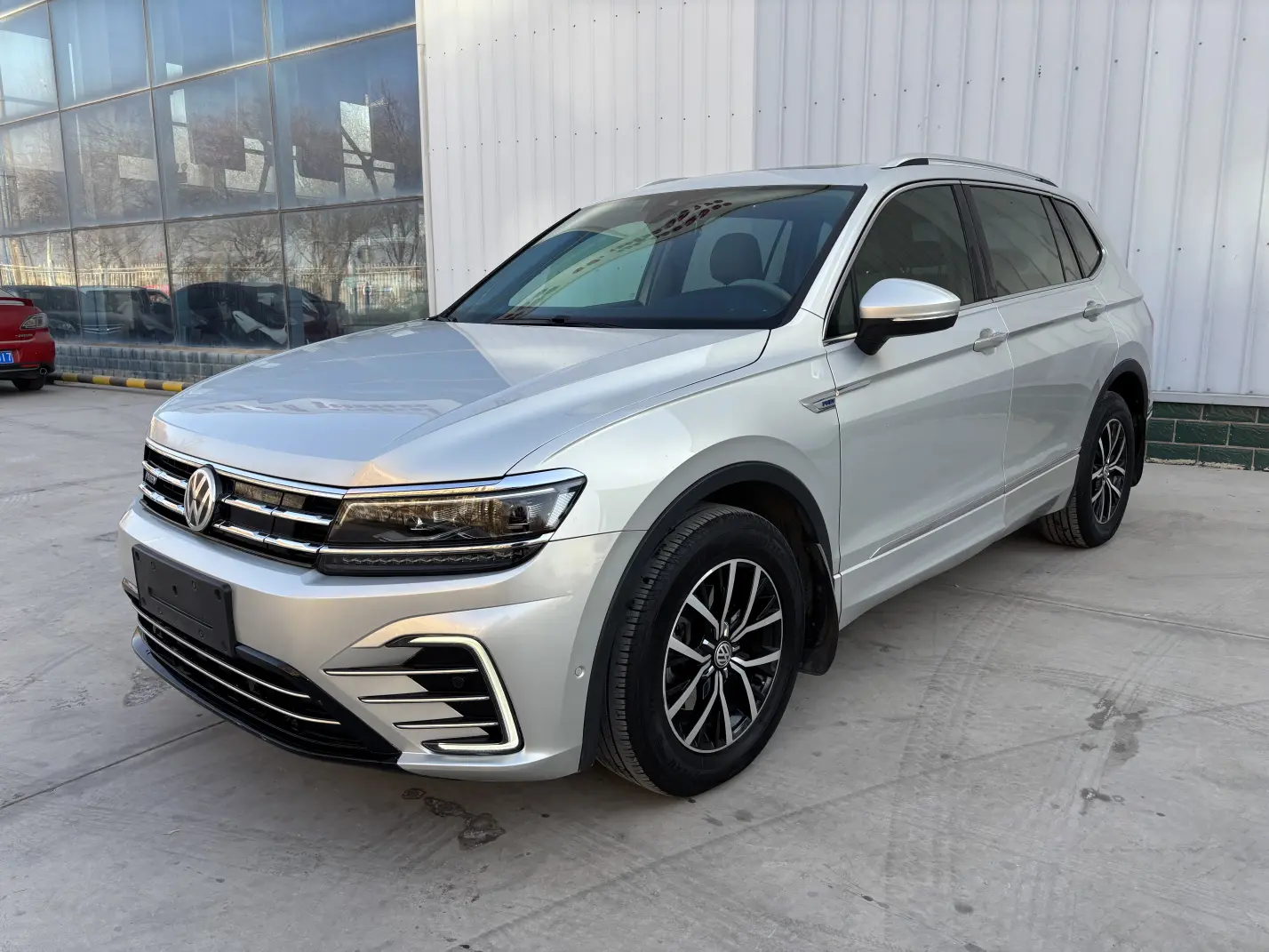 Volkswagen Tiguan L PHEV  из Китая