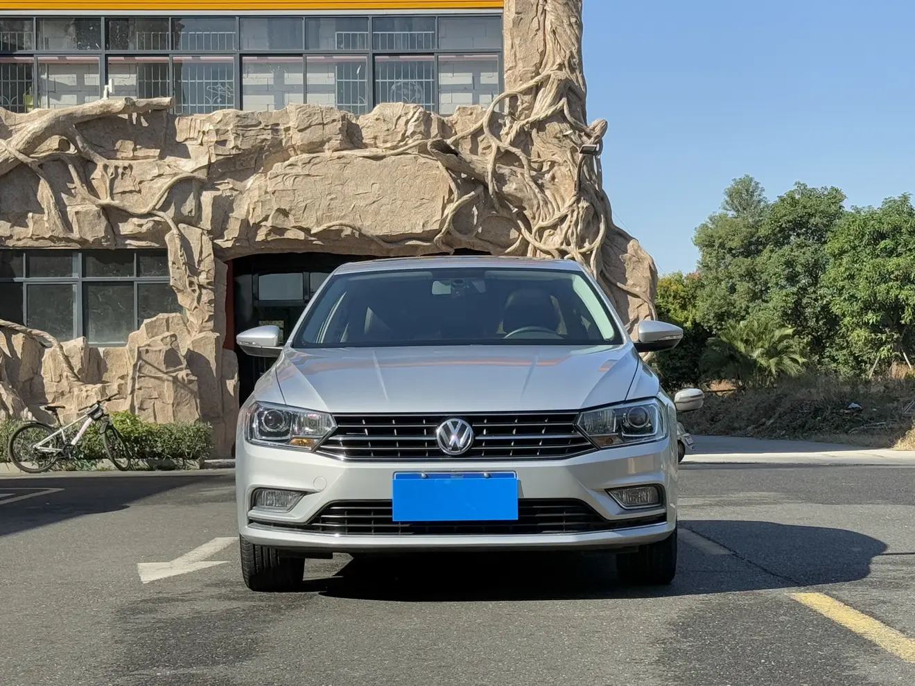 Volkswagen Bora  из Китая