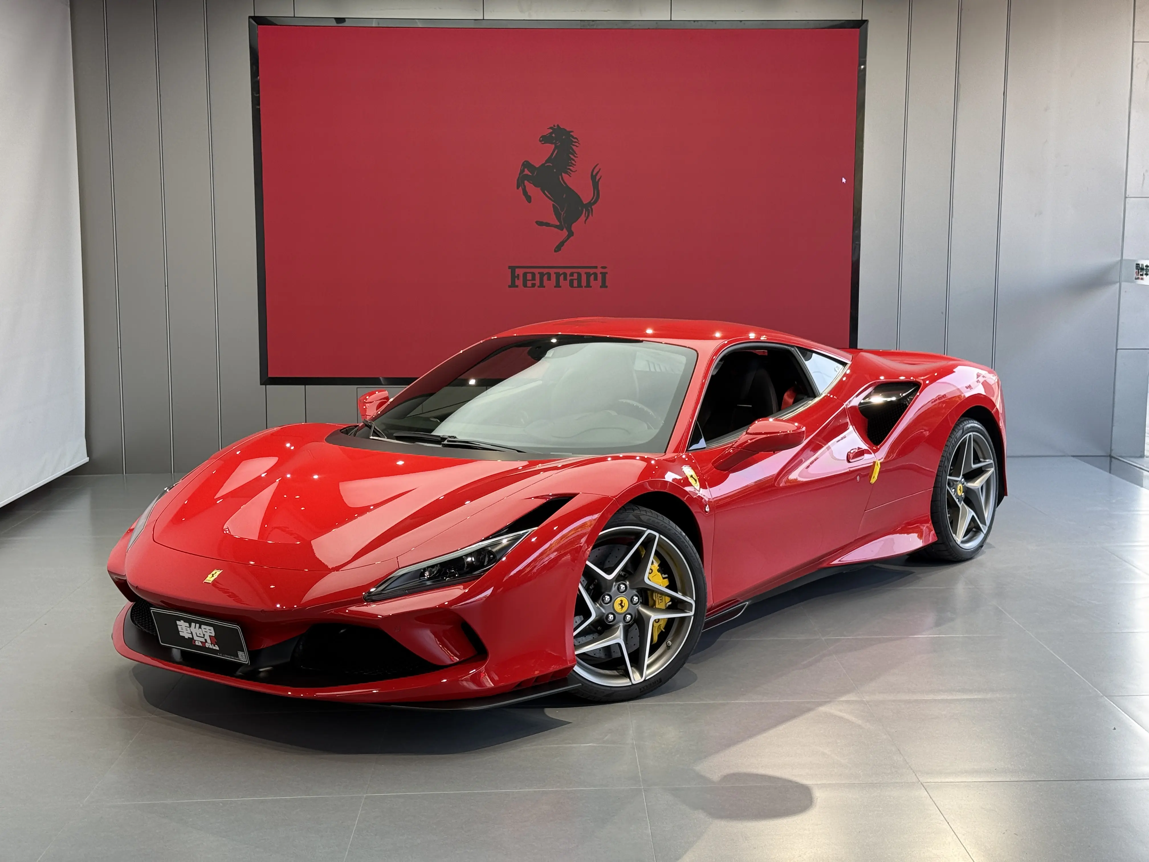 Ferrari F8  из Китая