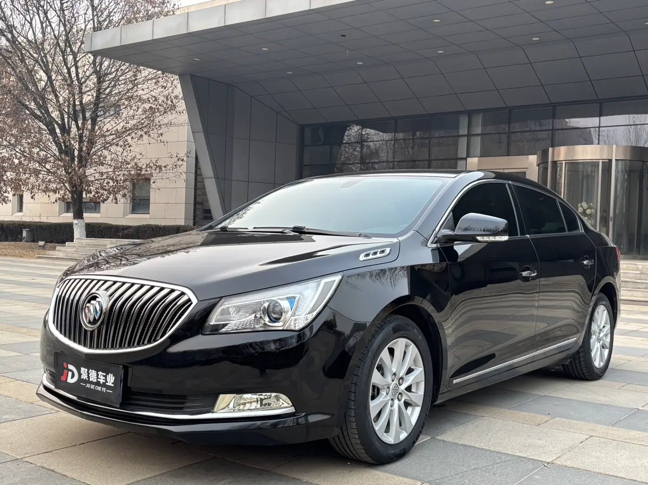 Buick LaCrosse  из Китая