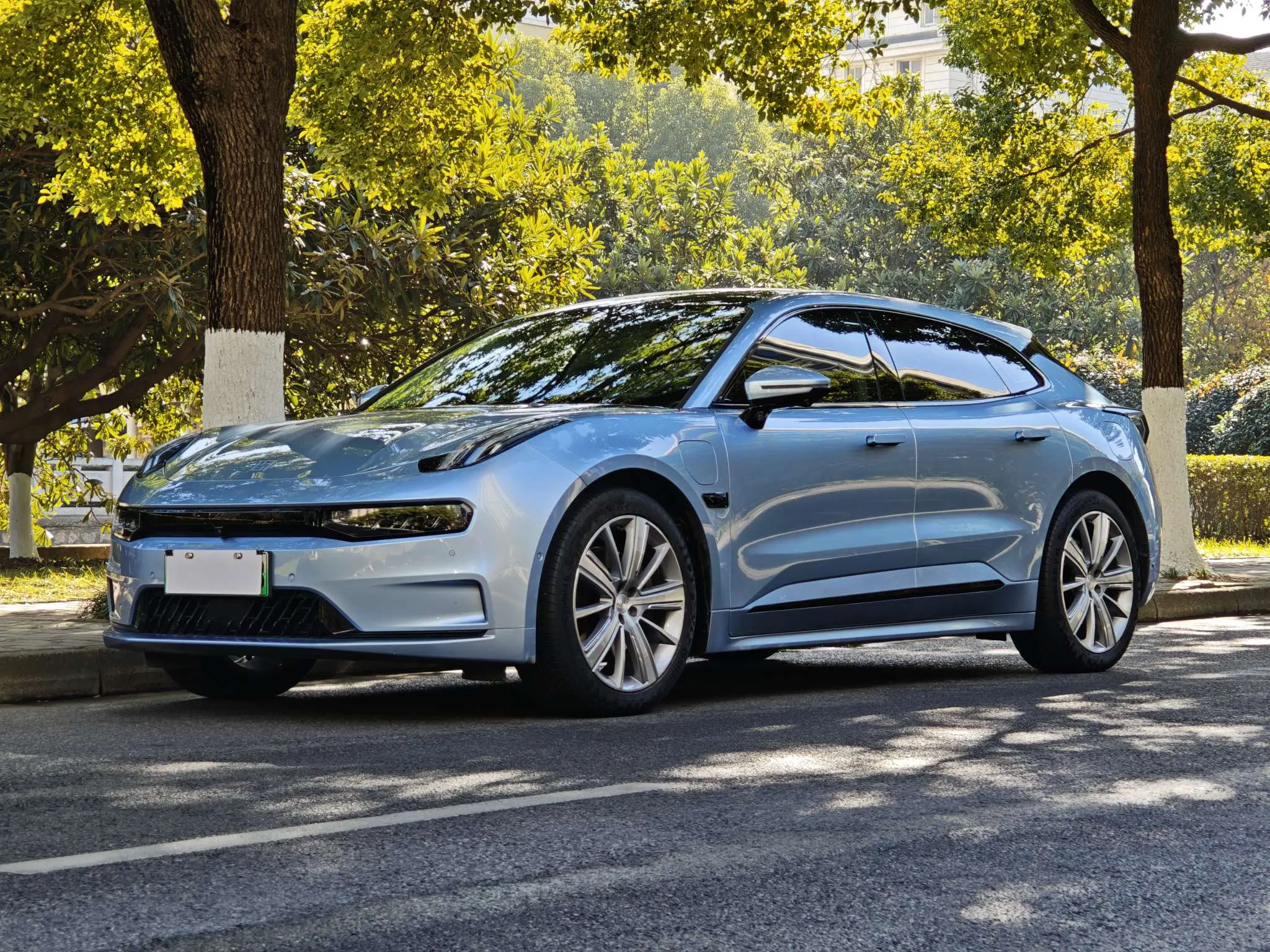 ZEEKR 001  из Китая