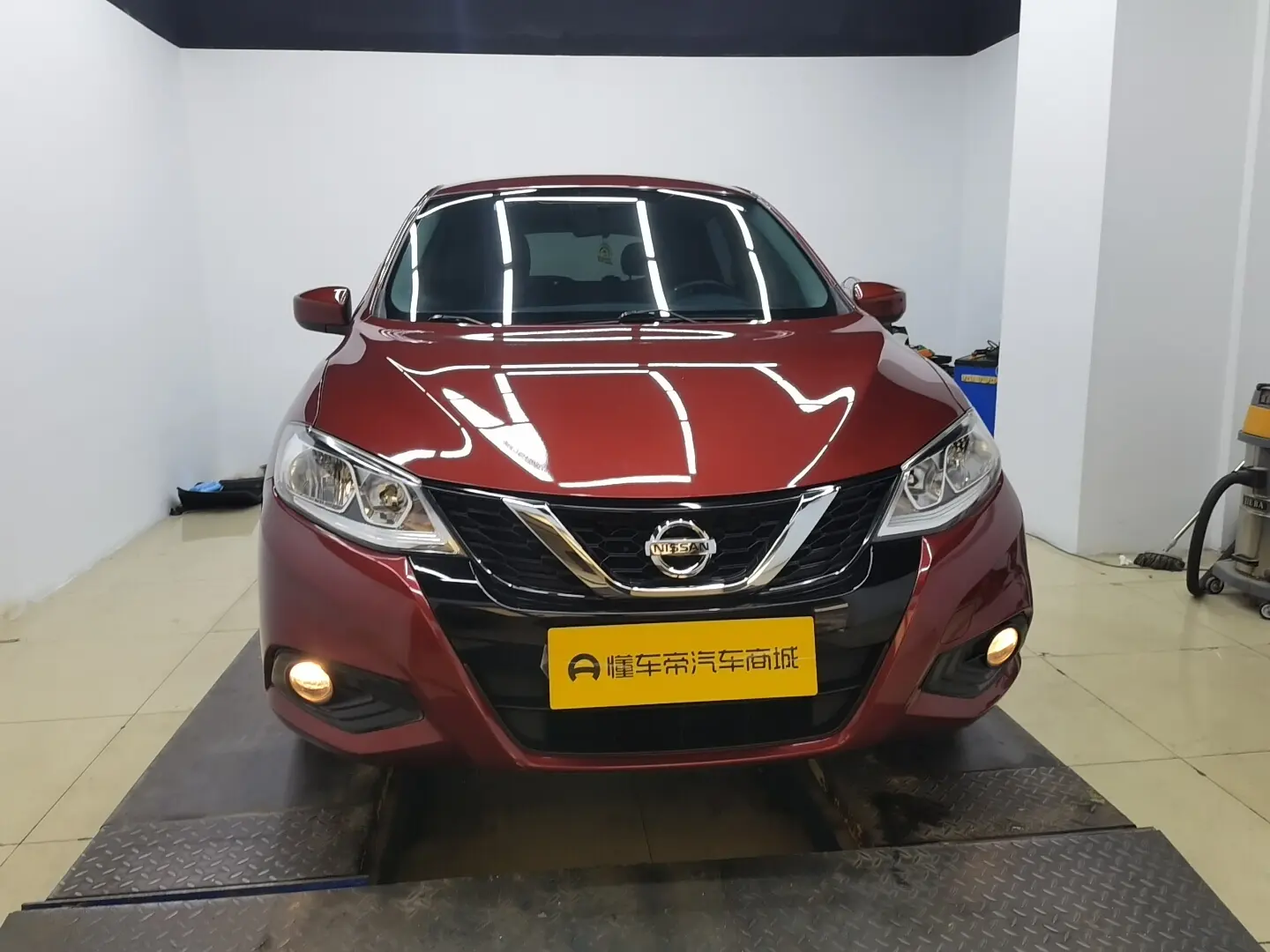 Nissan Tiida  из Китая