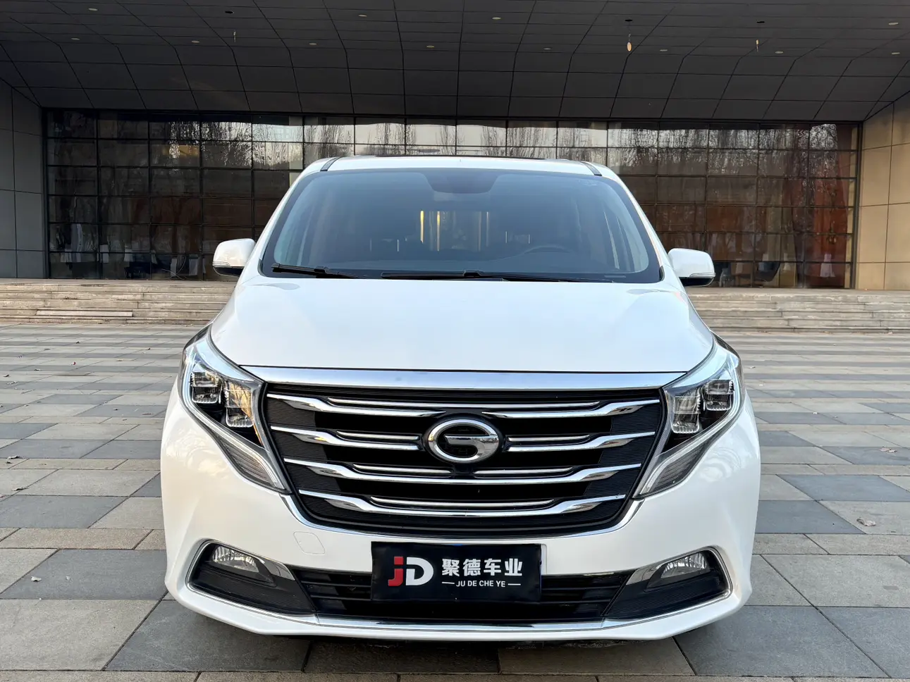 GAC Trumpchi M8  из Китая