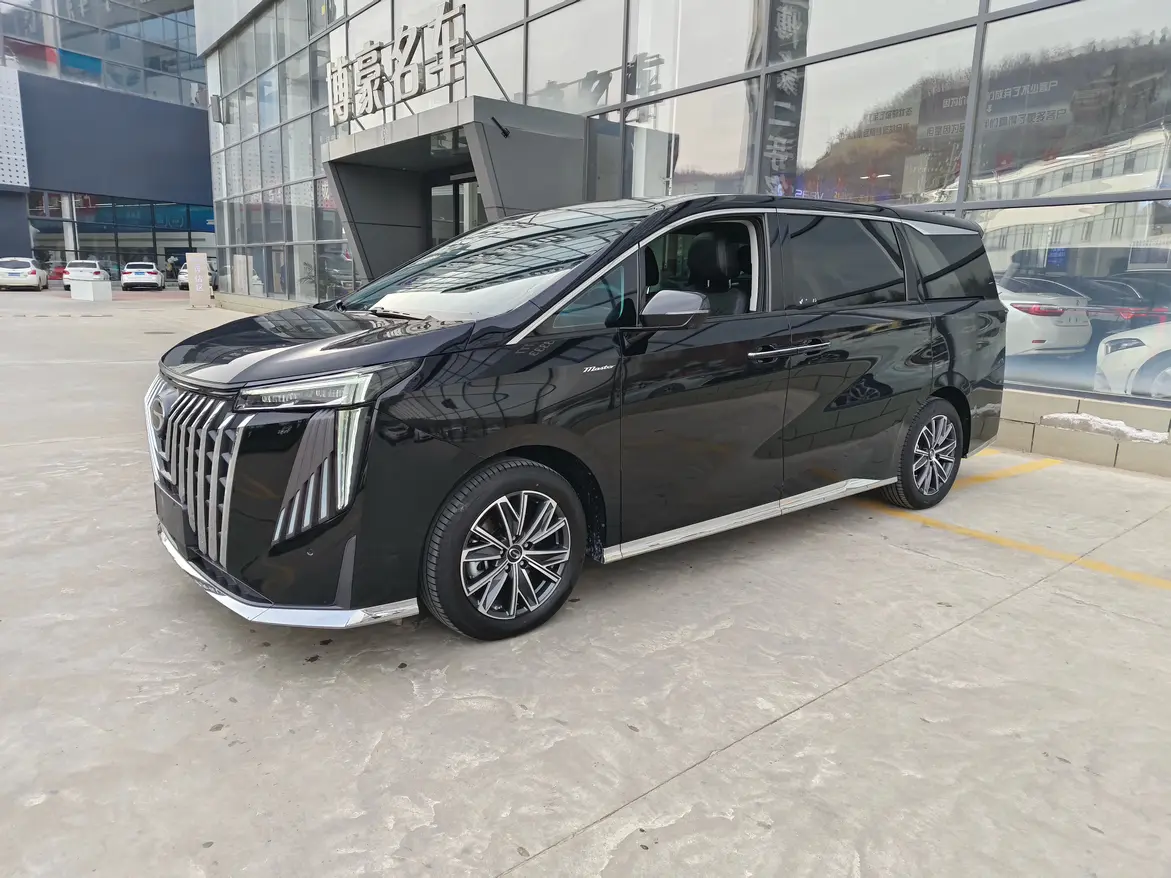 GAC Trumpchi M8  из Китая