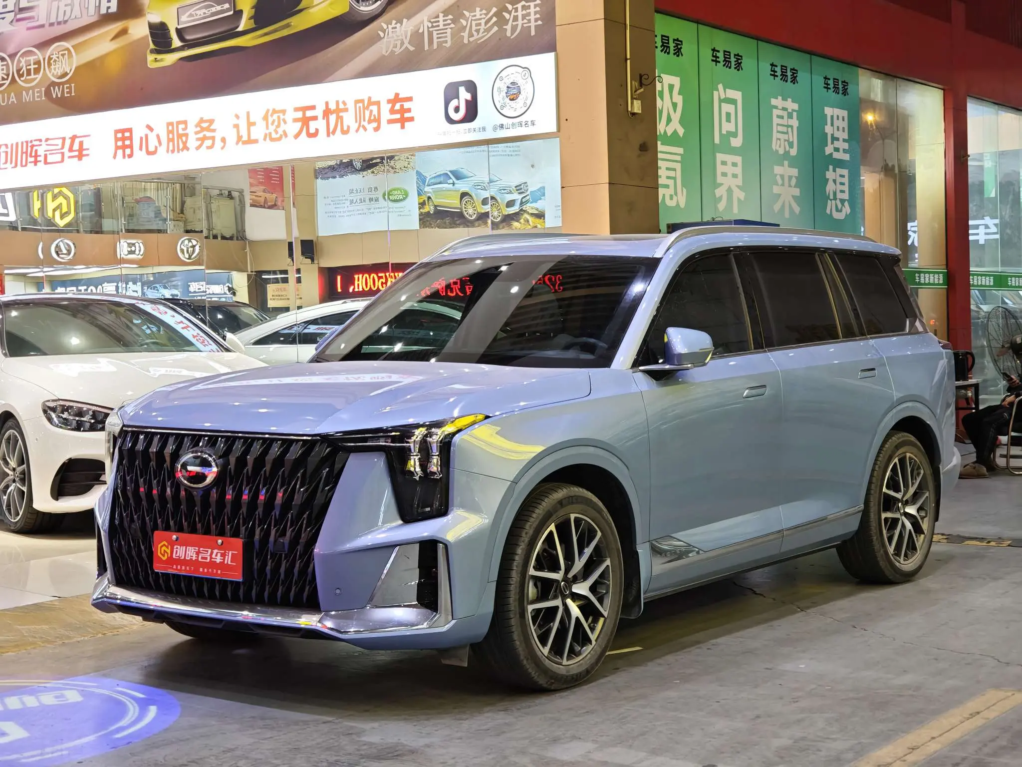 GAC Trumpchi GS8  из Китая